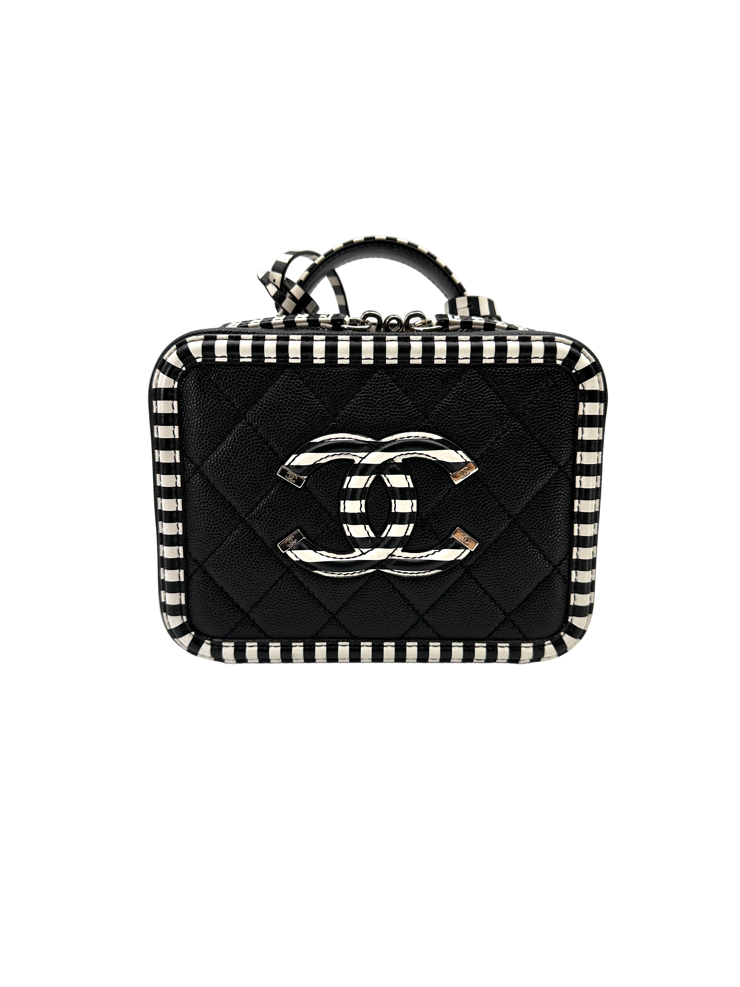Chanel CC Filigree Black/White Quilted Leather Top Handle Vanity Case(27***23) CC2263