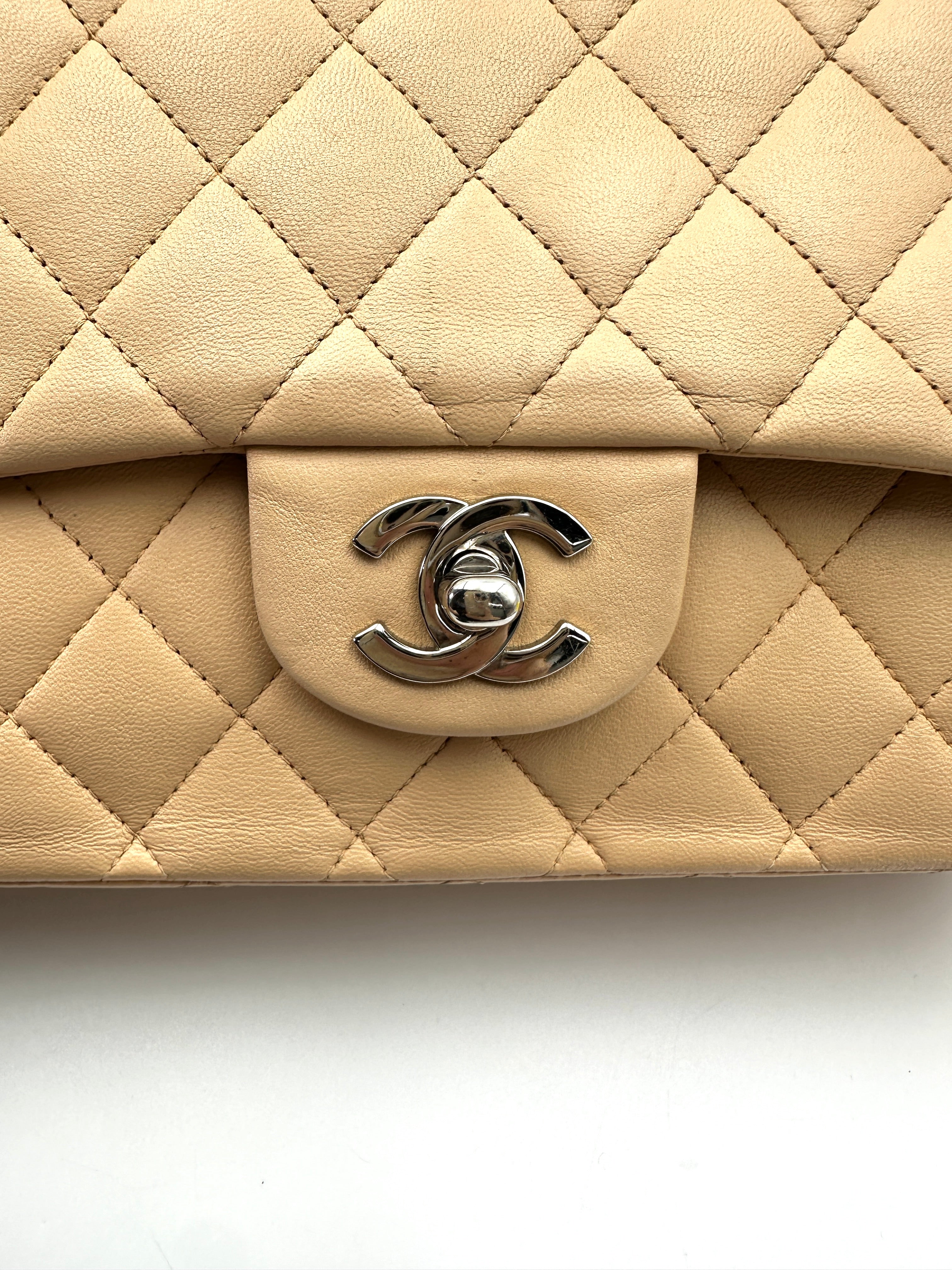 Chanel Classic Flap Beige Quilted Leather Medium Size Shoulder Bag(13***38) CC2267