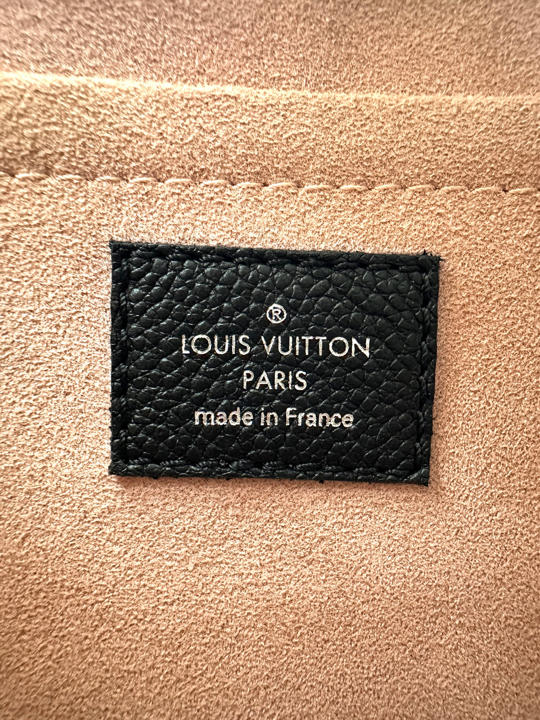 Louis Vuitton Marelle Black Epi Leather Shoulder Bag LV3129