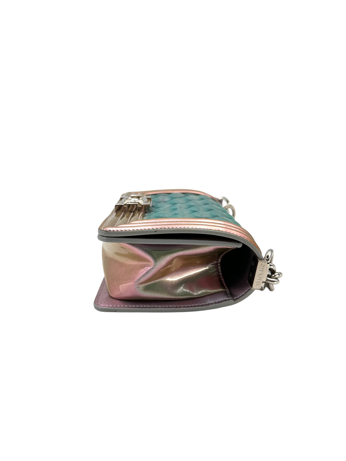 Chanel LeBoy Iridescent Quilted Leather Small Size Flap Bag(26***24) CC2270