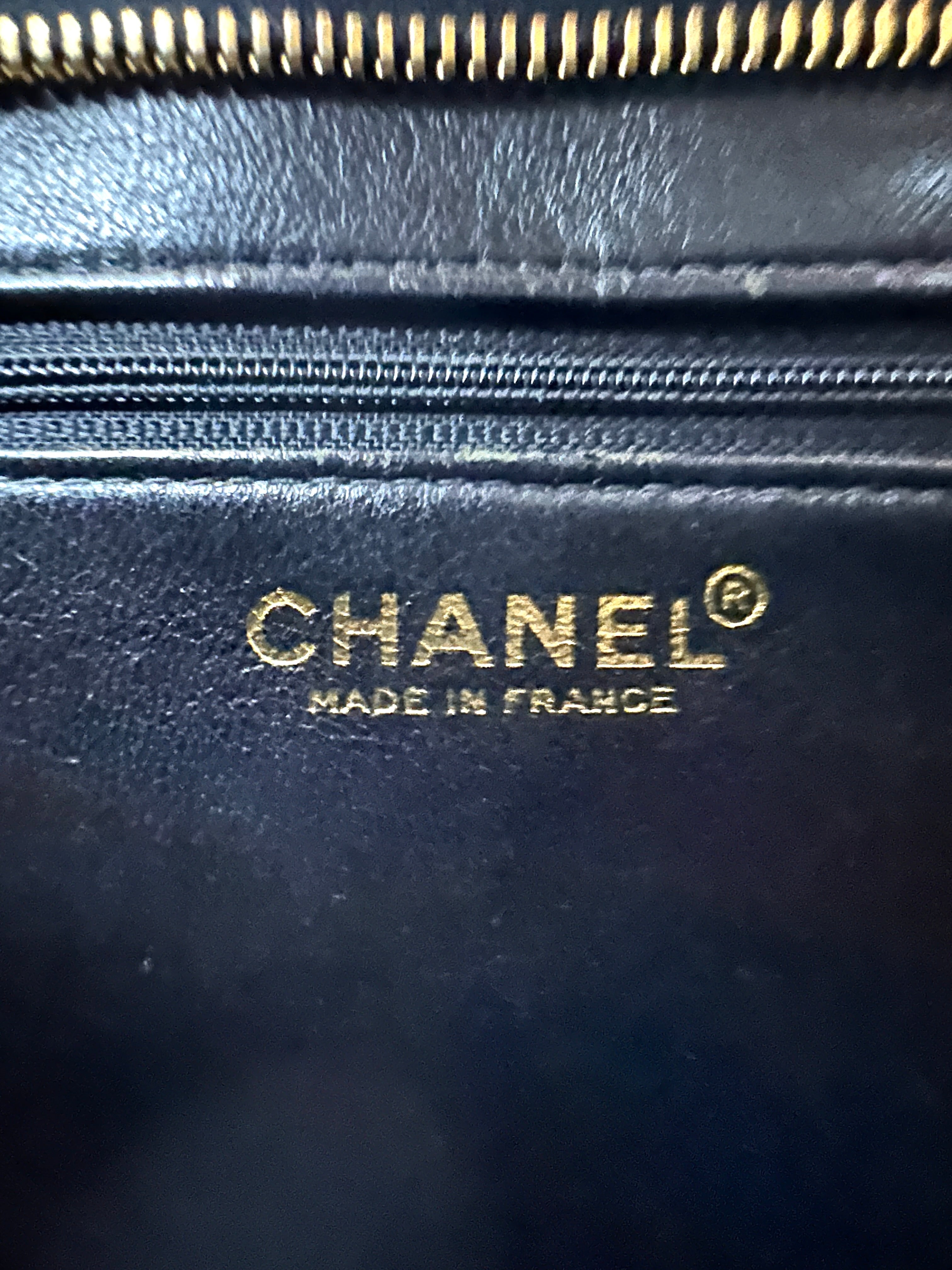 Chanel Medallion Black Quilted Leather Tote Handle Bag(60***75) CC2276