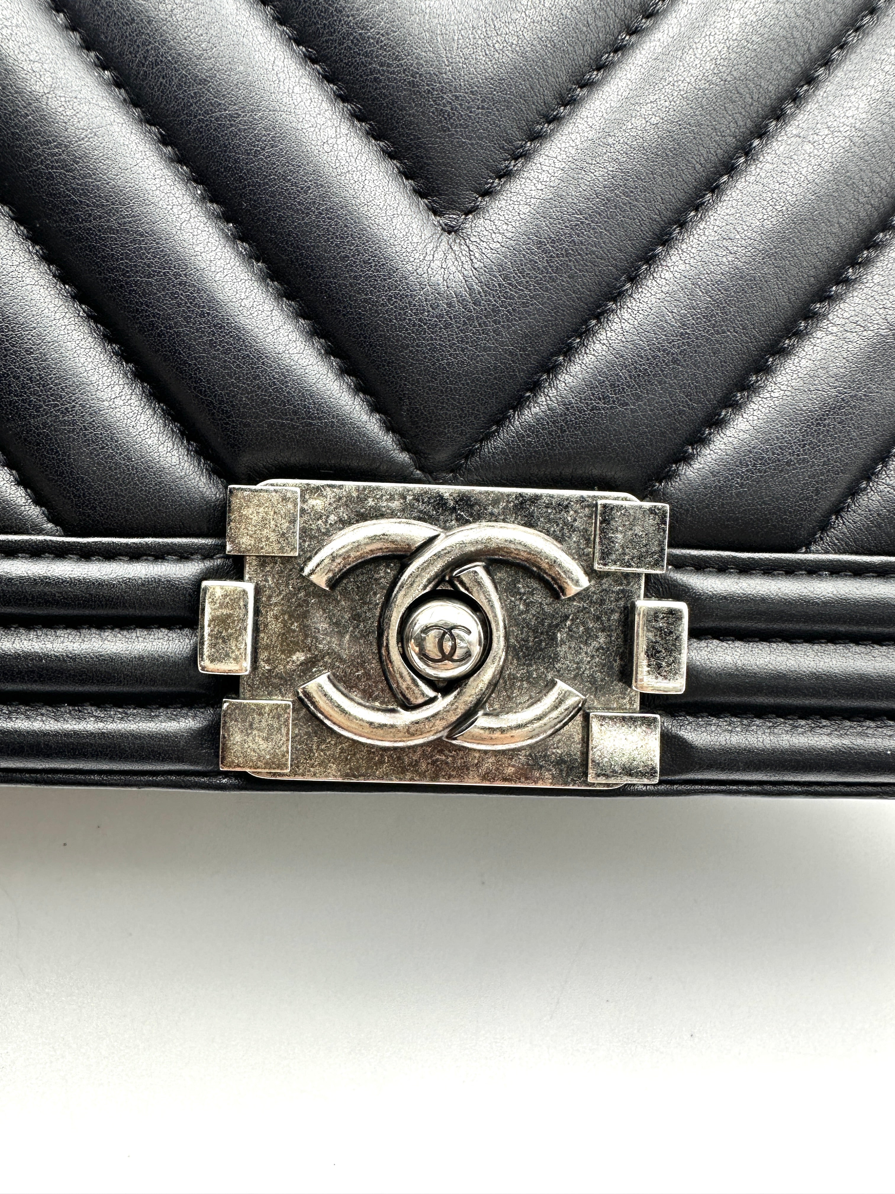 Chanel LeBoy Black Chevron Quilted Leather Medium Size Flap Bag With Silver Buckle(22***34) CC2277