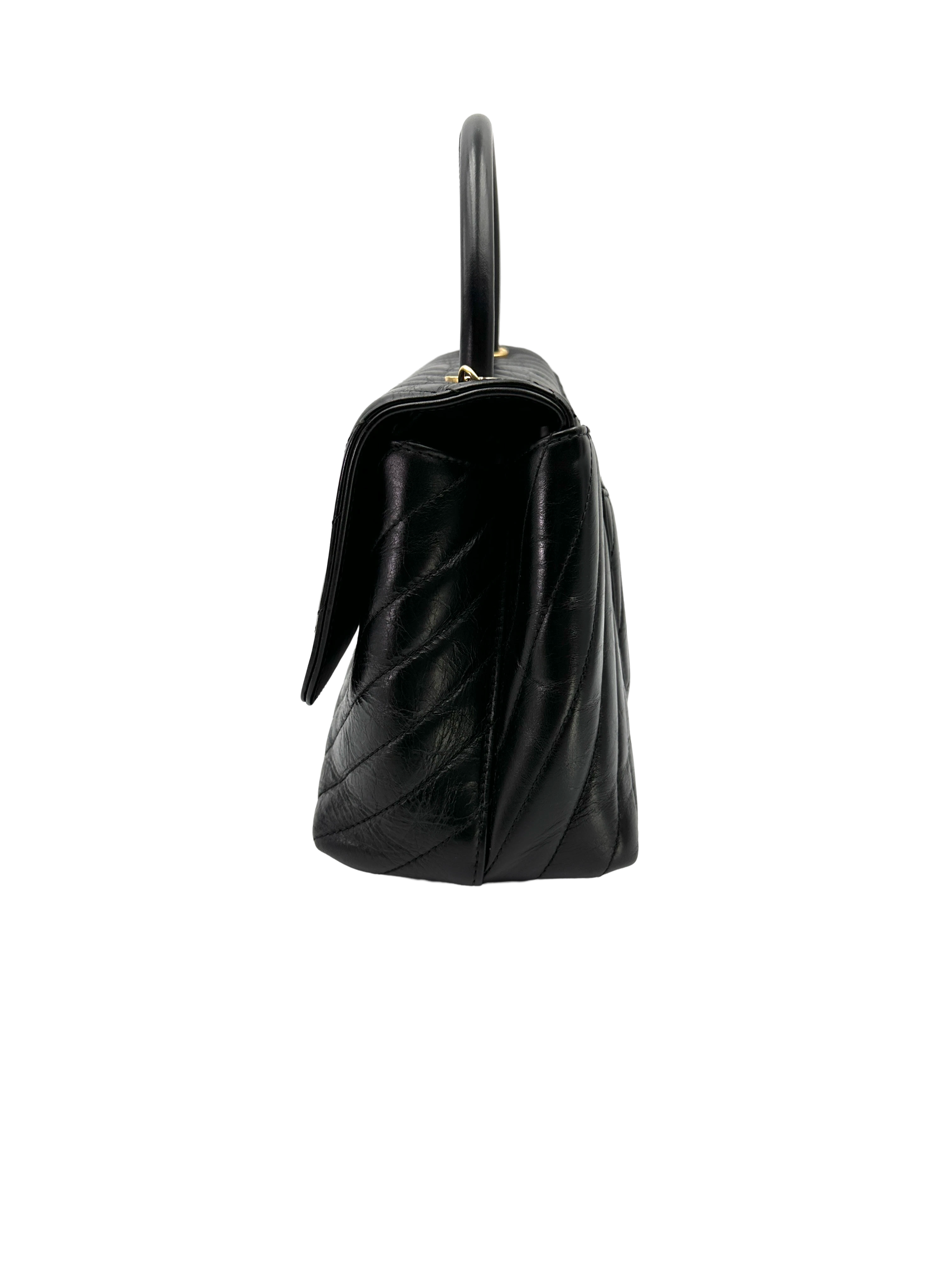 Chanel CoCo Handle Black Chevron Quilted Leather Medium Size Shoulder Bag(25***09) CC2280