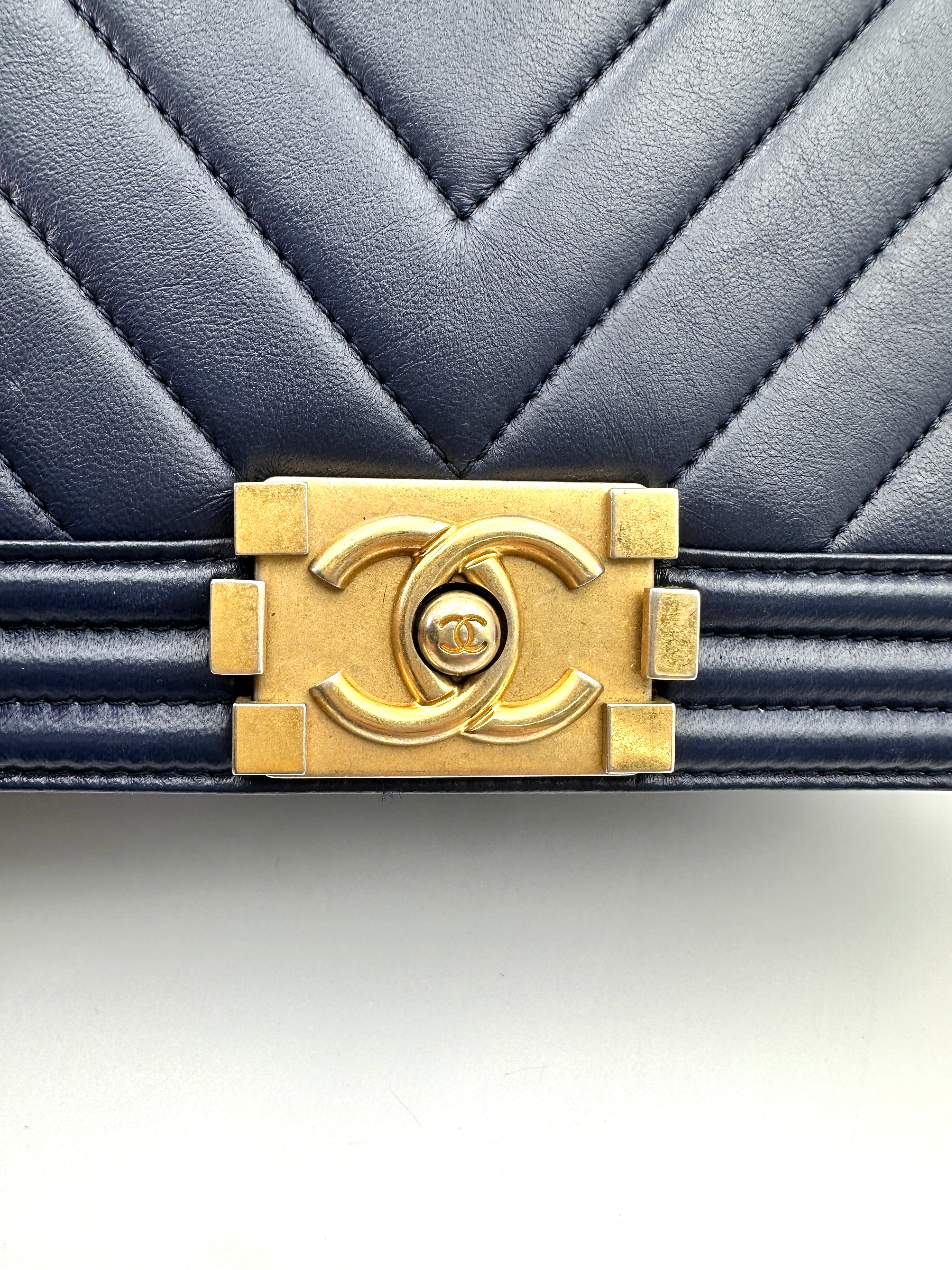 Chanel LeBoy Navy Chevron Quilted Leather Medium Size Flap Bag With Gold Buckle(24***86) CC2278