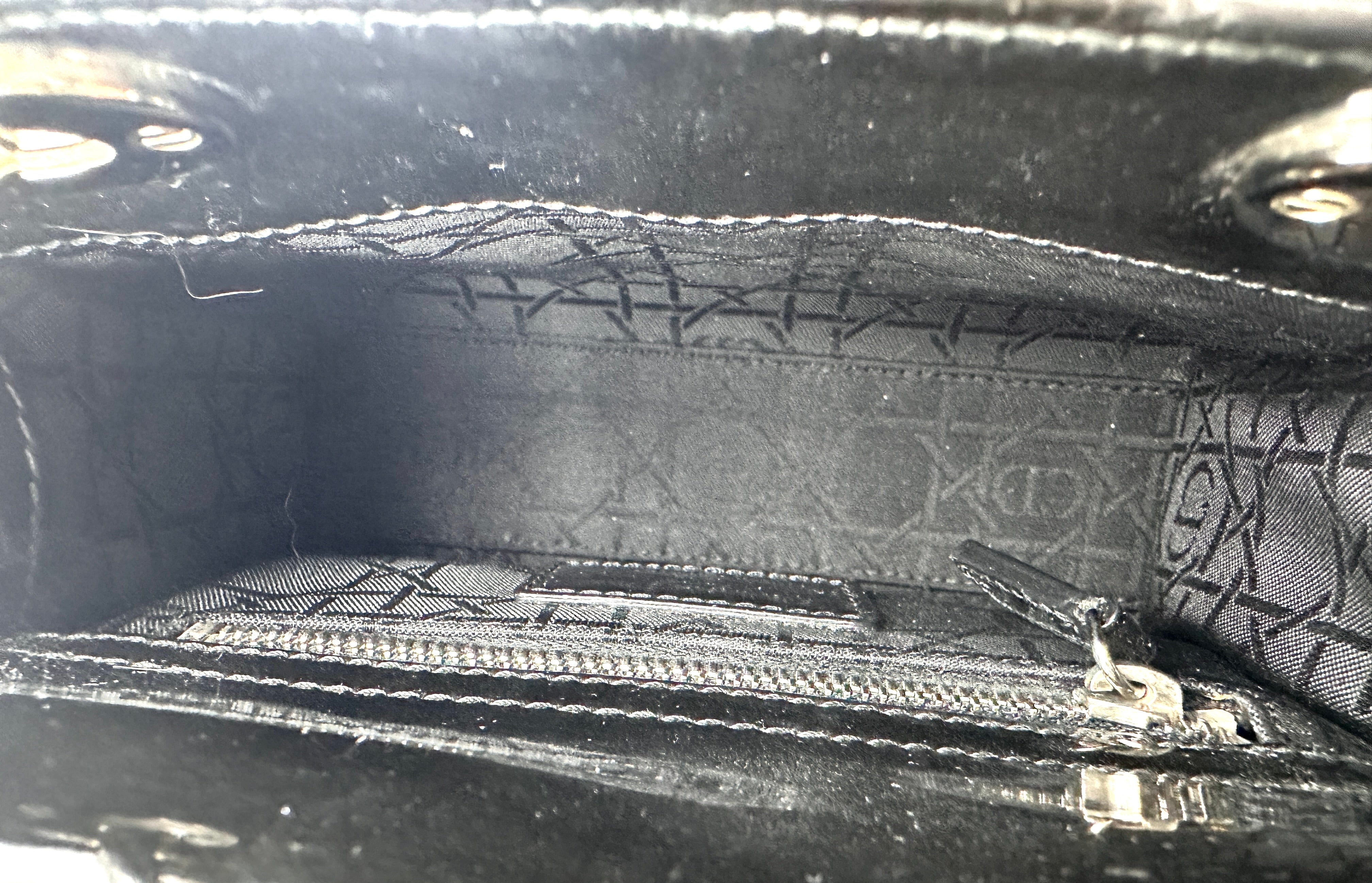 Christian Dior Lady Dior Black Cannage Patent Leather Handle Bag DR830