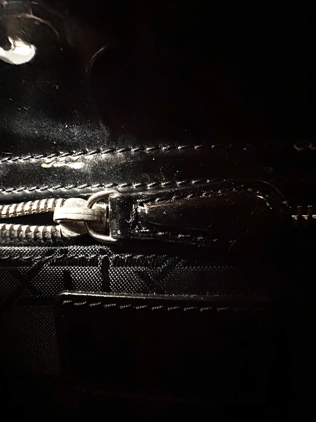 Christian Dior Lady Dior Black Cannage Patent Leather Handle Bag DR830