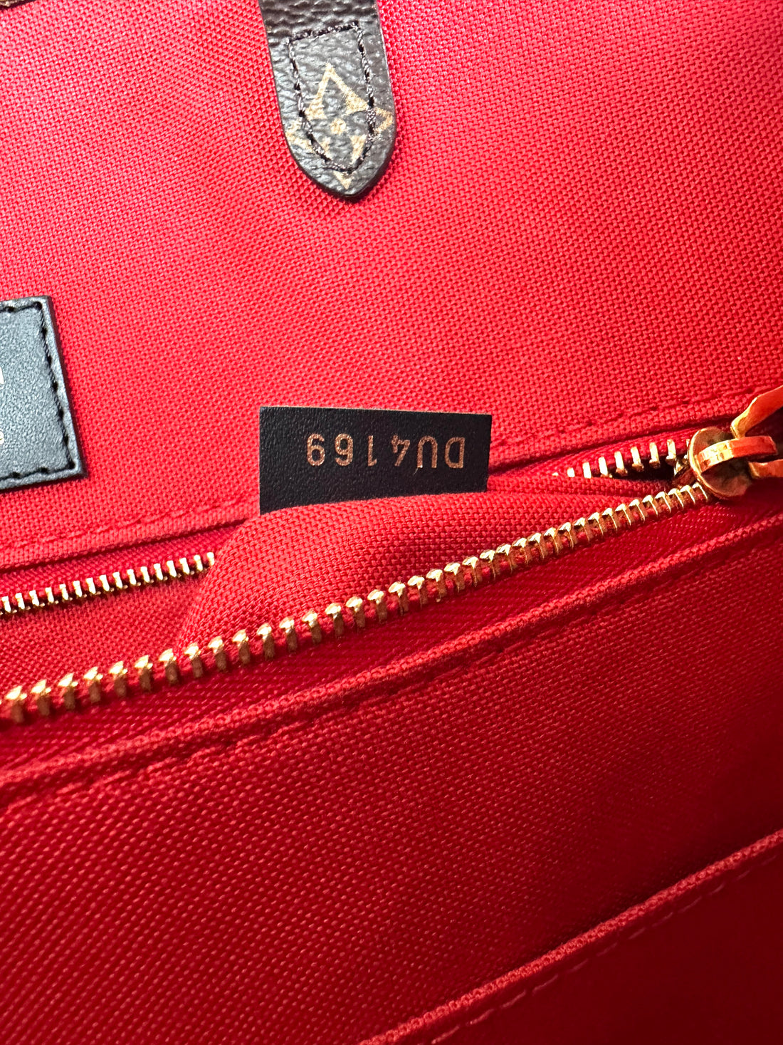Louis Vuitton Onthego GM Monogram Canvas Handle Bag LV3133