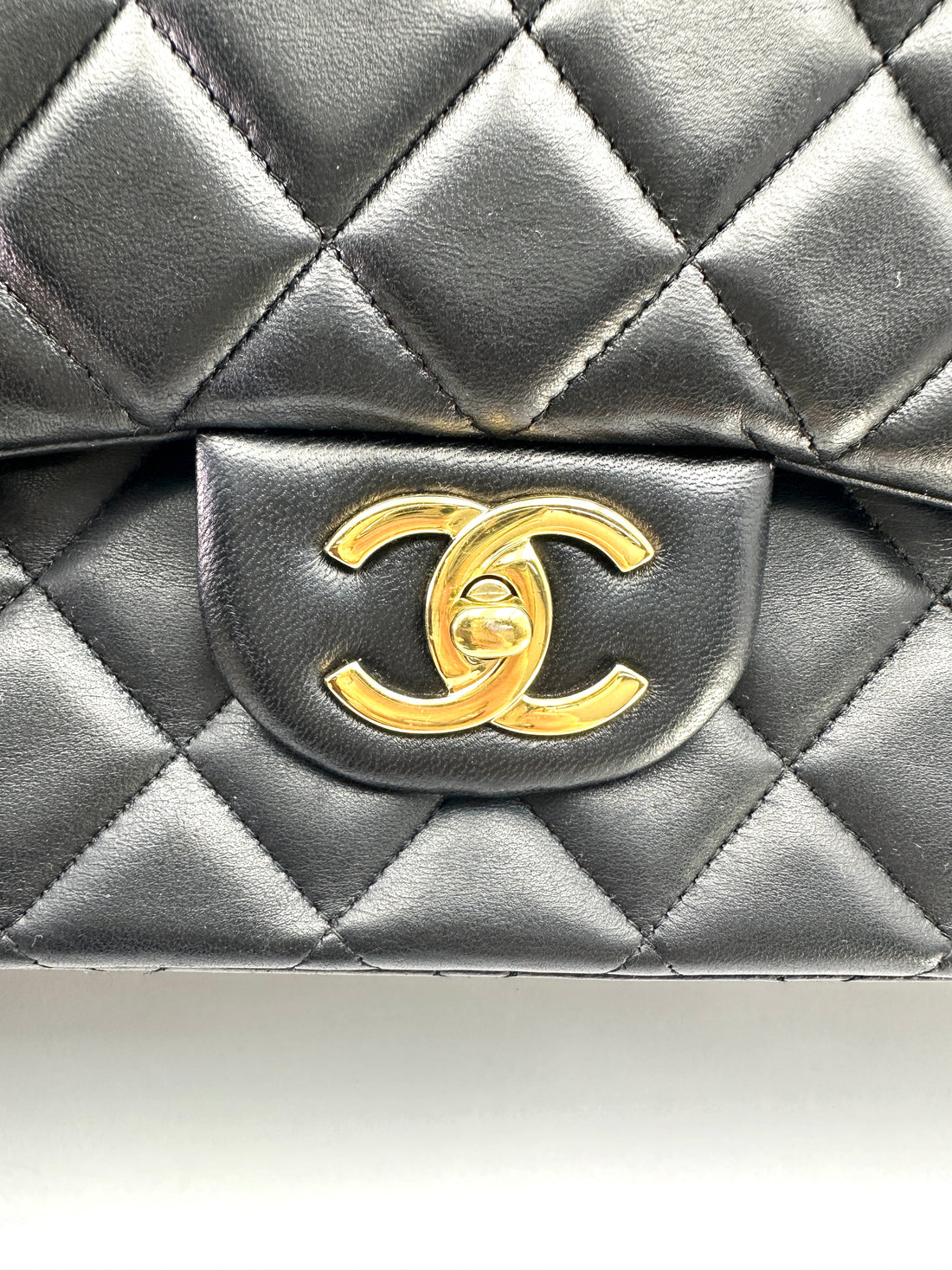 Chanel Classic Flap Black Quilted Lambskin Maxi Shoulder Bag With Gold Buckle(15***73) CC2291