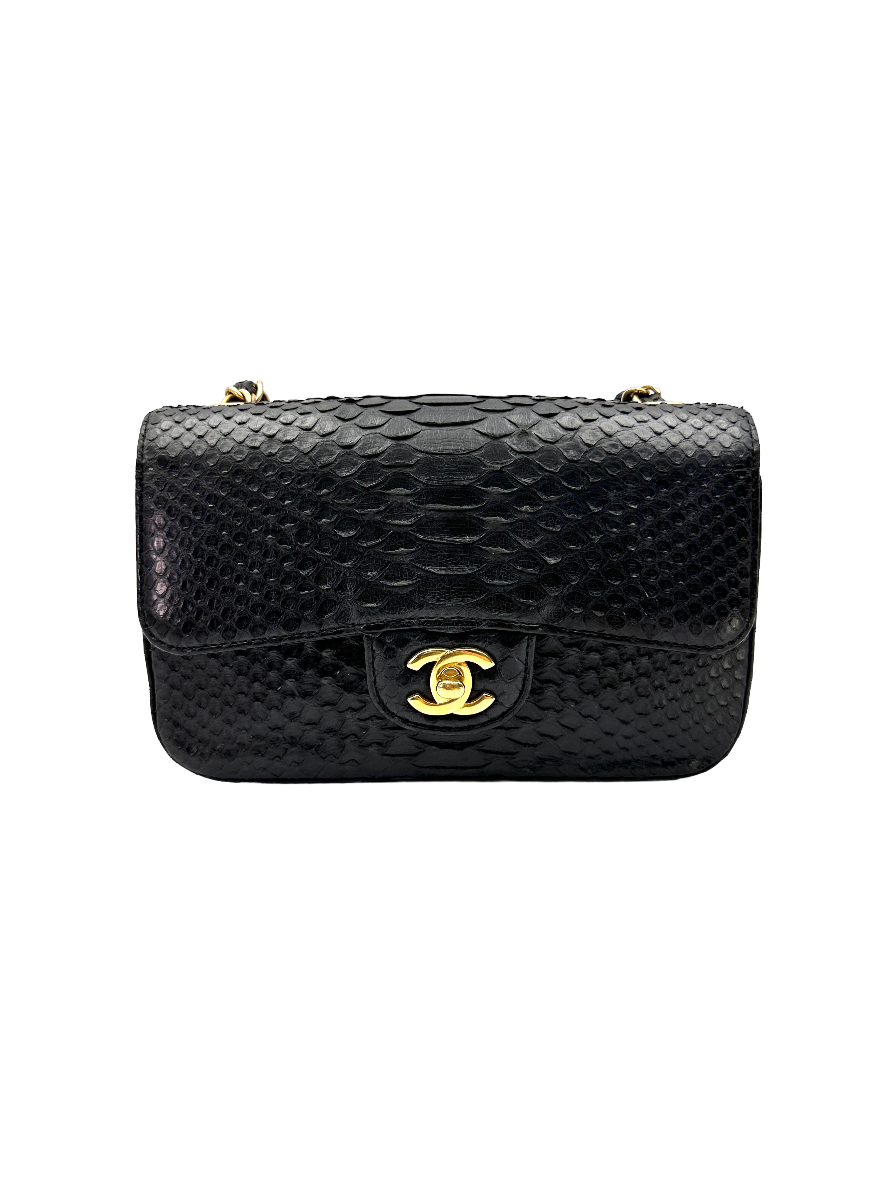 Chanel Classic Flap Black Python Leather Shoulder Bag(25***72) CC2301
