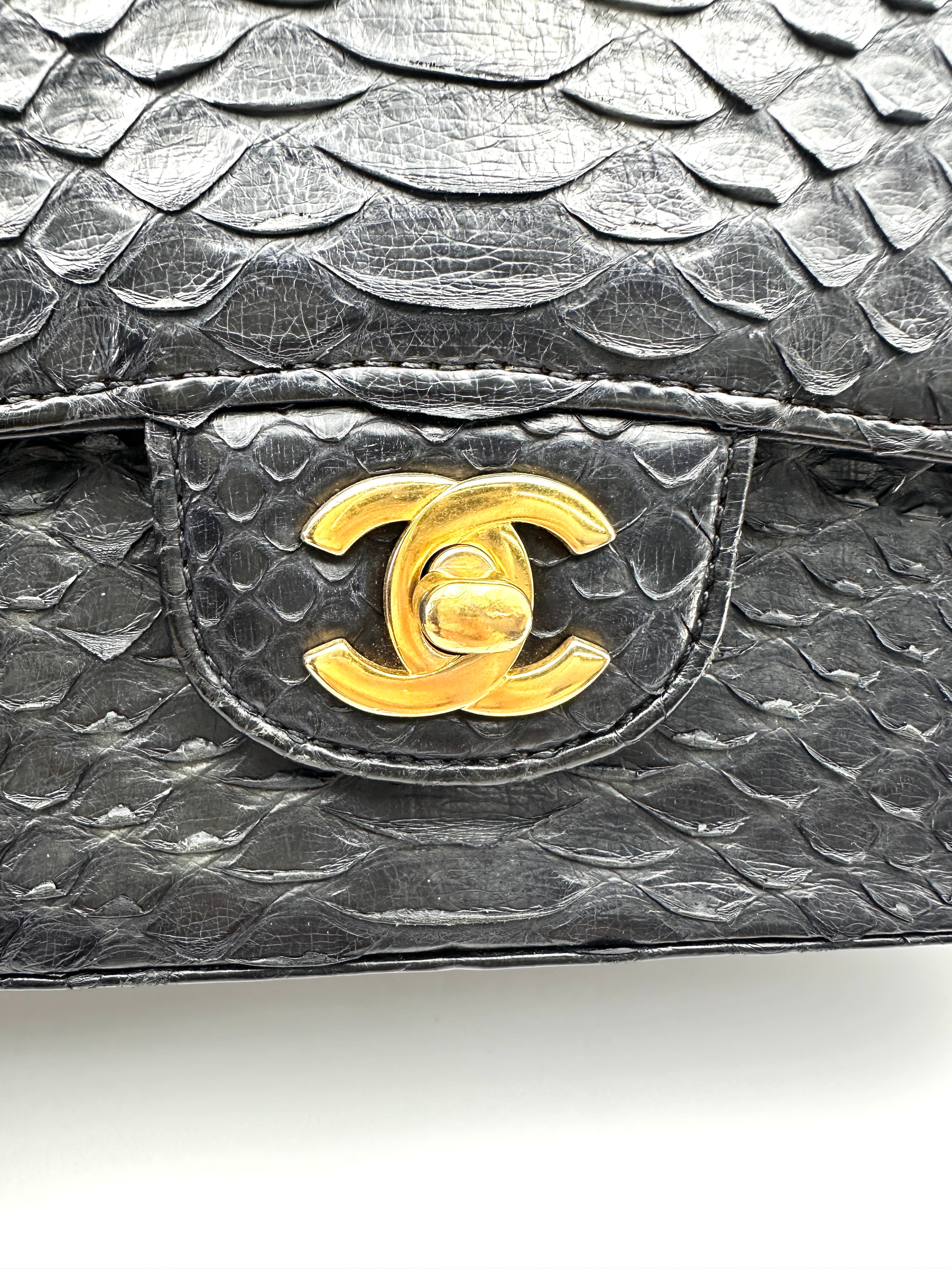 Chanel Classic Flap Black Python Leather Shoulder Bag(25***72) CC2301