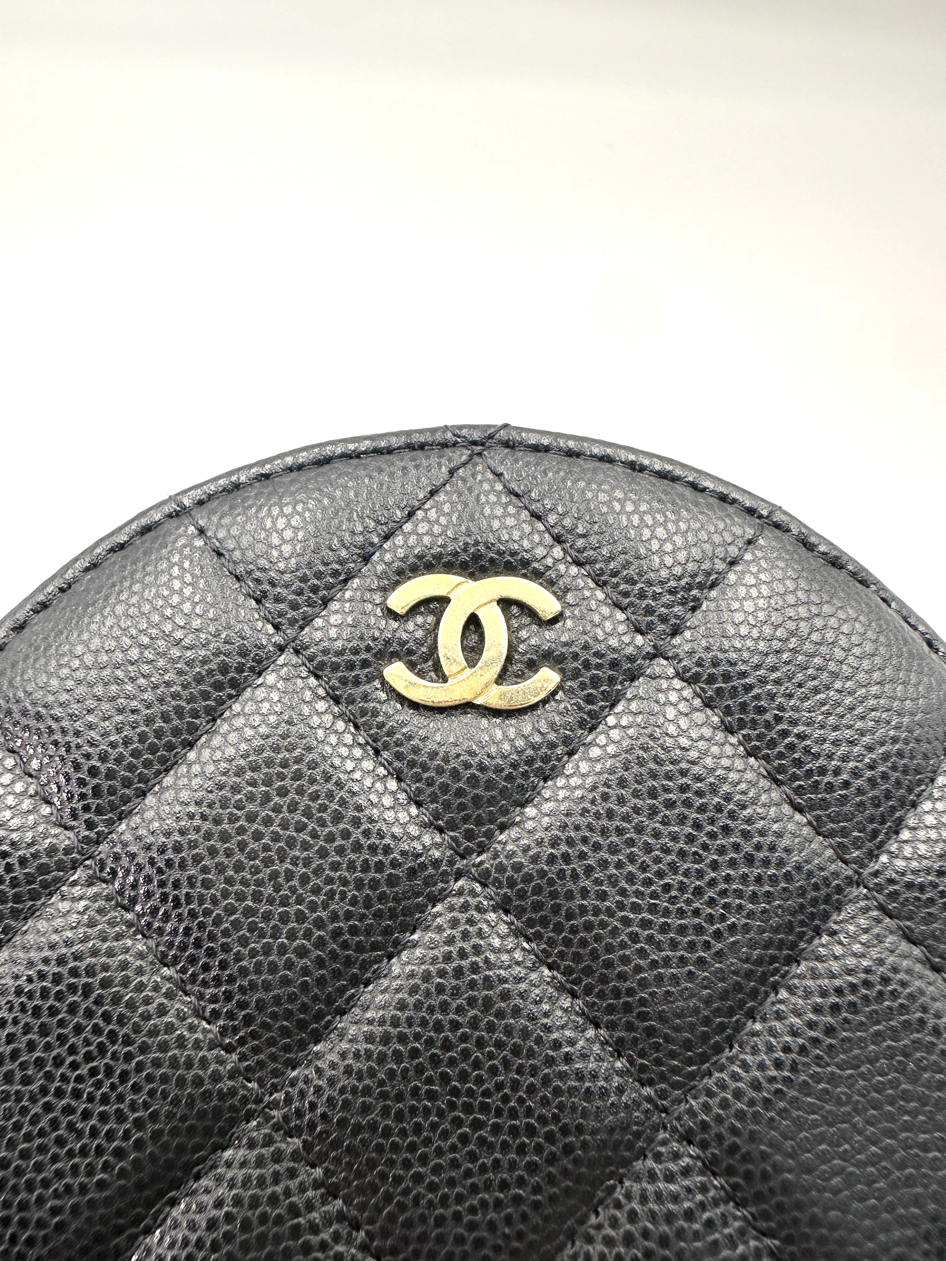 Chanel Black Quilted Leather Round Clutch(29***04) CC2295