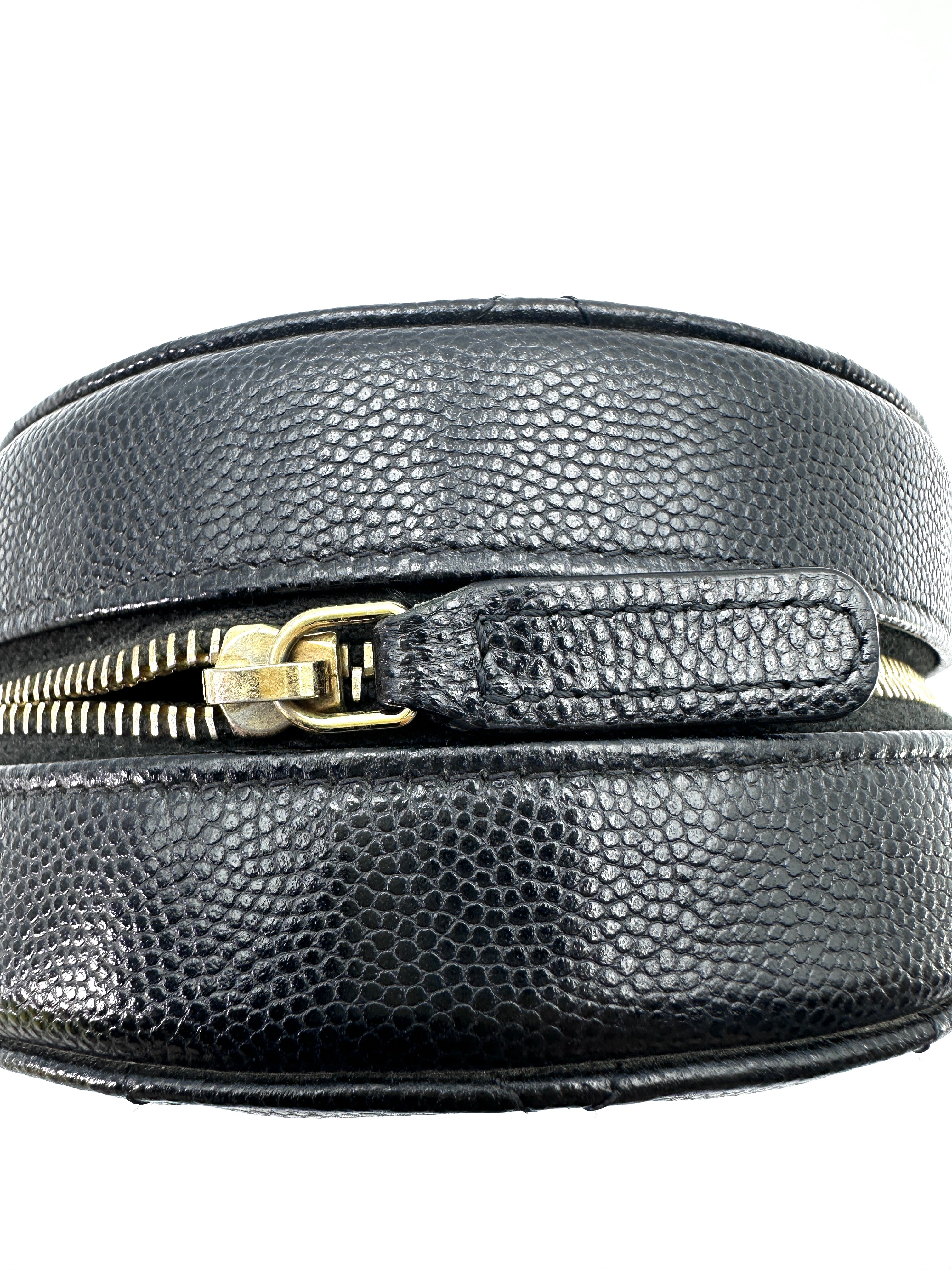 Chanel Black Quilted Leather Round Clutch(29***04) CC2295