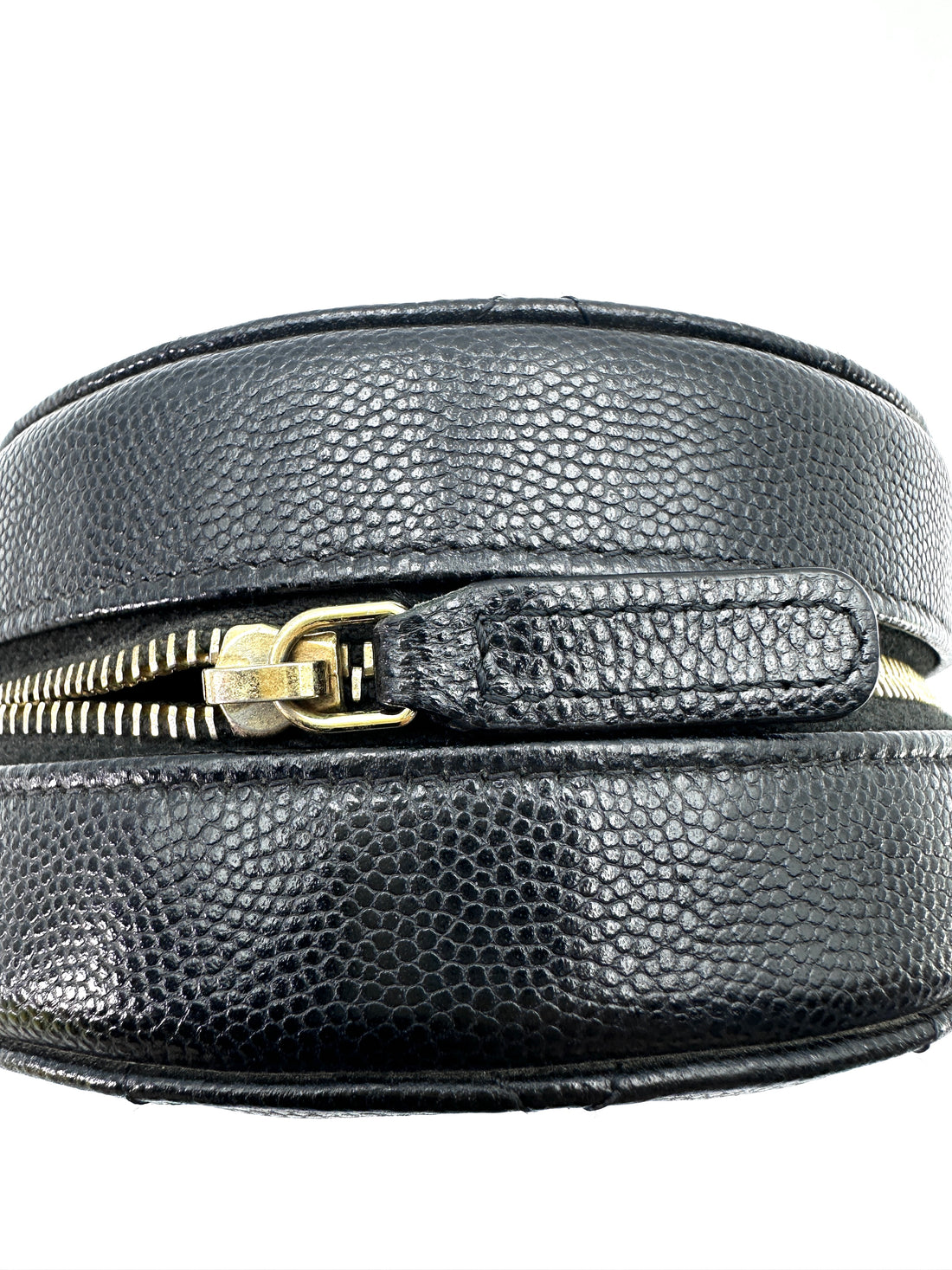 Chanel Black Quilted Leather Round Clutch(29***04) CC2295