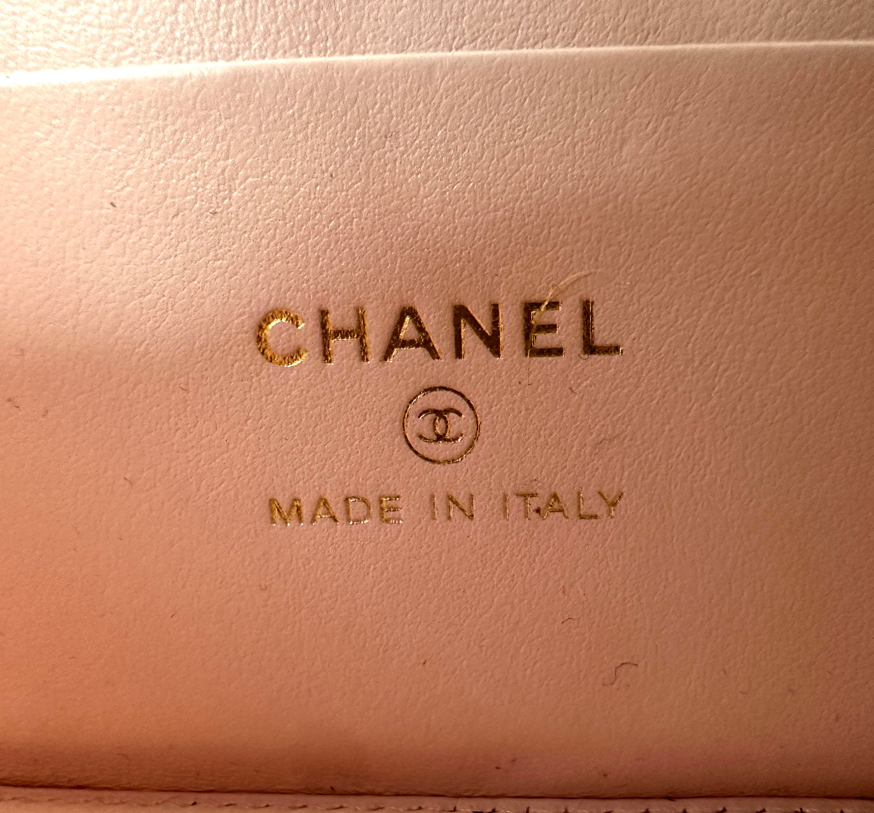 Chanel Pink Quilted Leather Vanity Case(32***46) CC2299