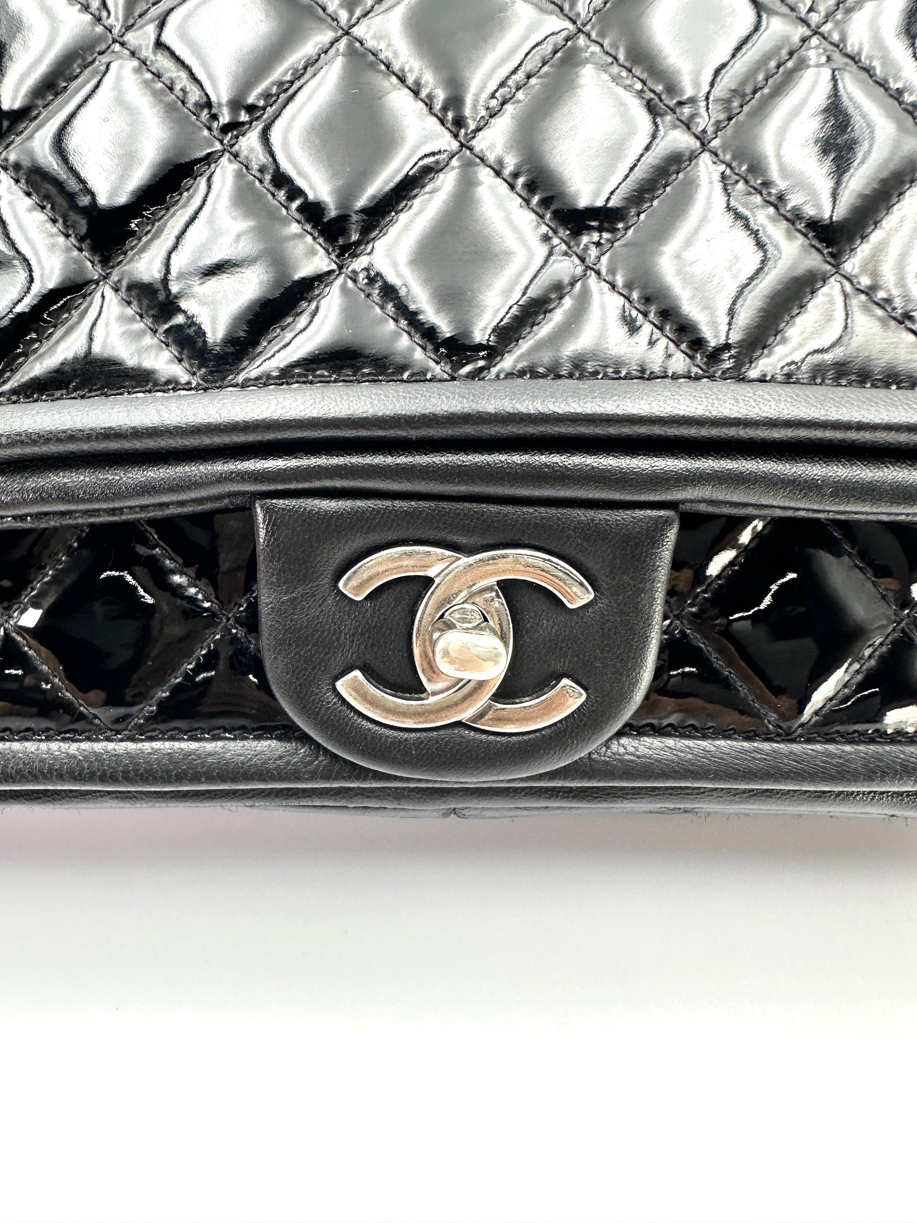 Chanel Classic Flap Black Quilted Patent Leather Medium Size Shoulder Bag(18***35) CC2298
