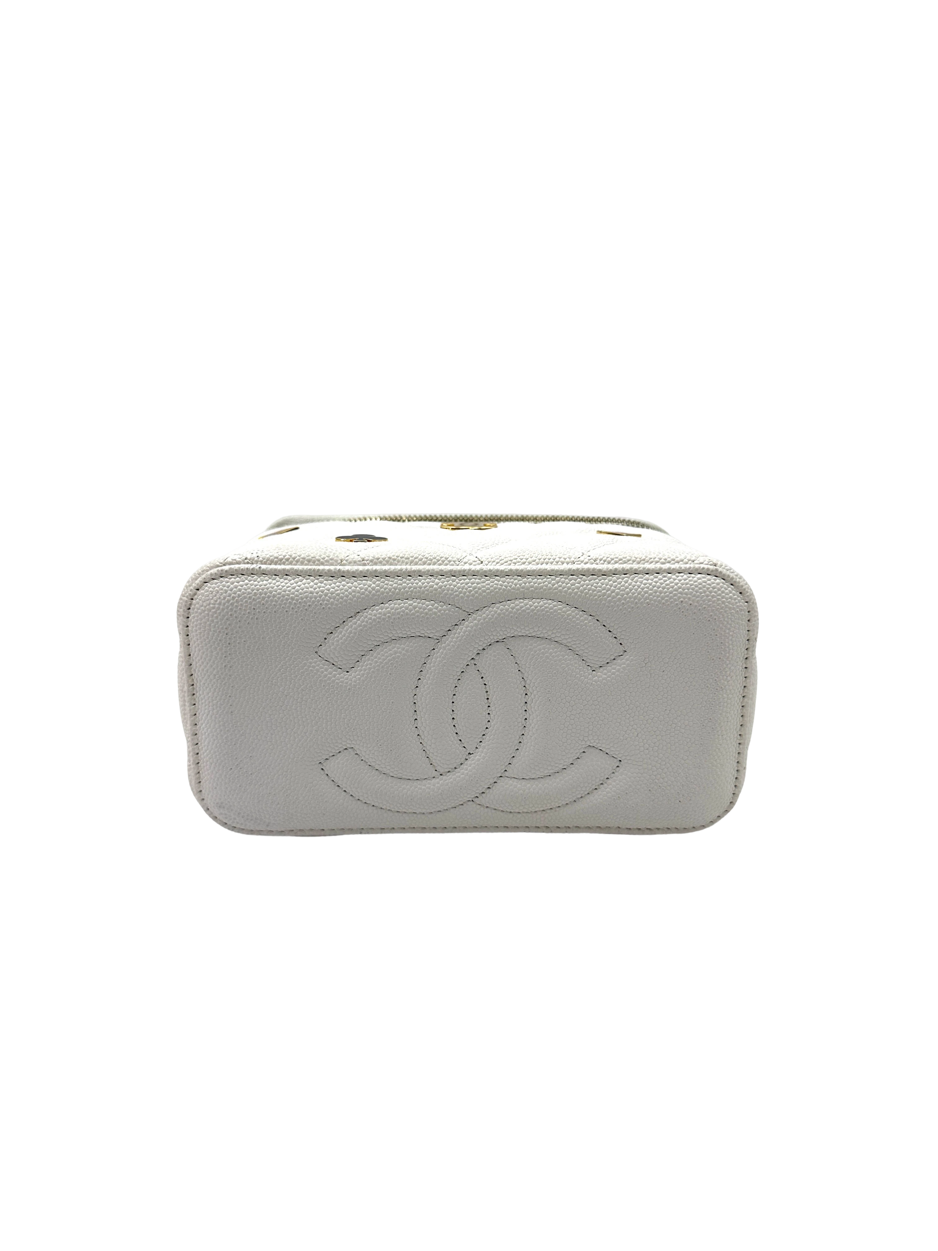 Chanel Cruise White Quilted Leather Vanity Case(C5***5A) CC2304