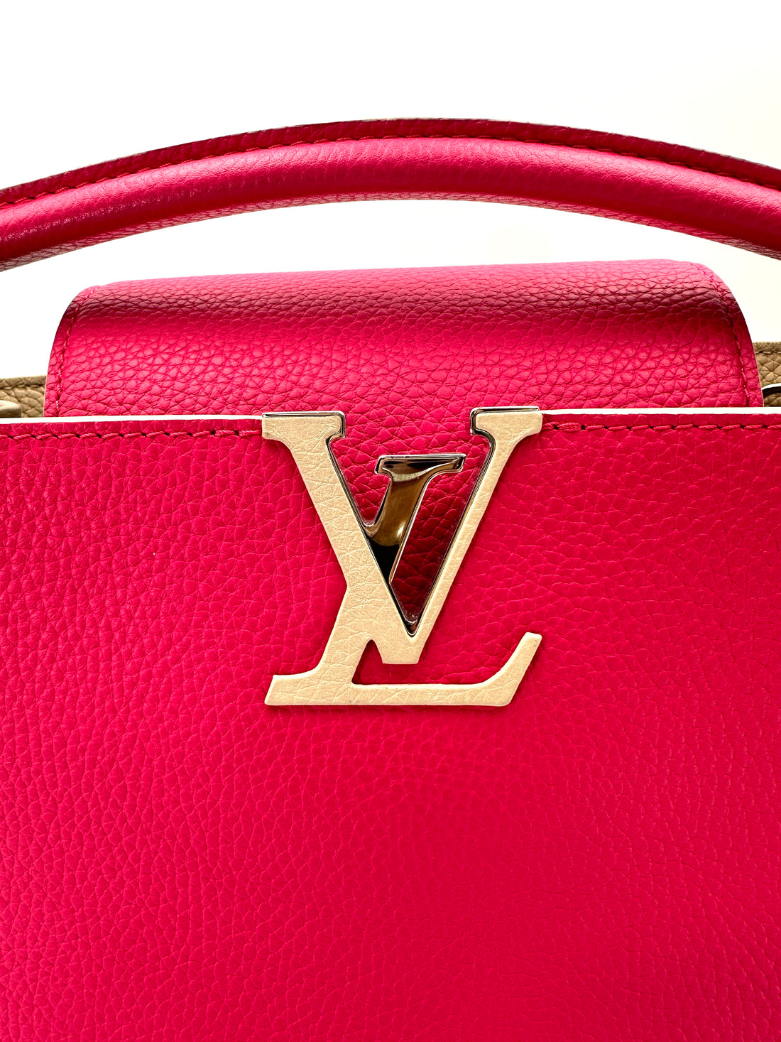Louis Vuitton Capucines MM Pink Taurillon Leather Handle Bag LV3143