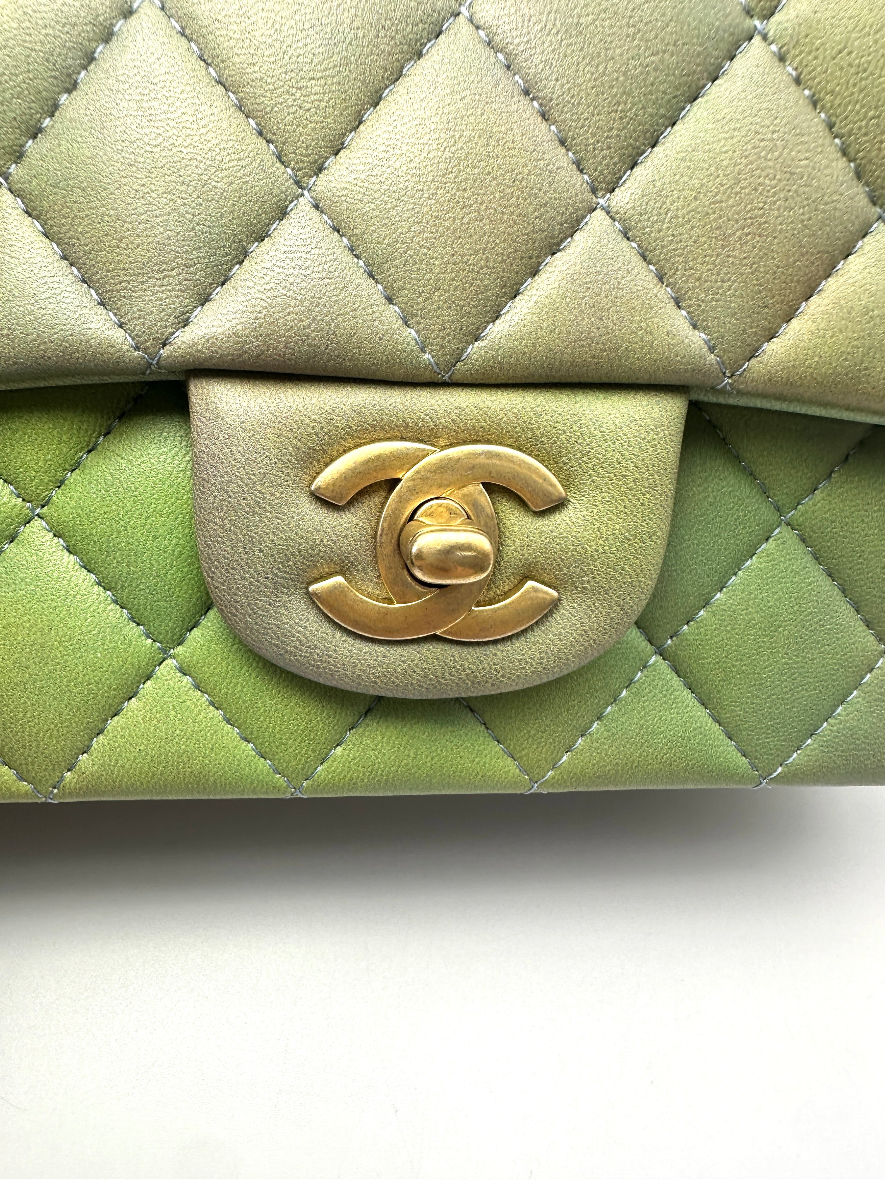 Chanel 22P Classic Flap Ombre Green Leather Top Handle Bag Shoulder Bag(N3***JH) CC2312