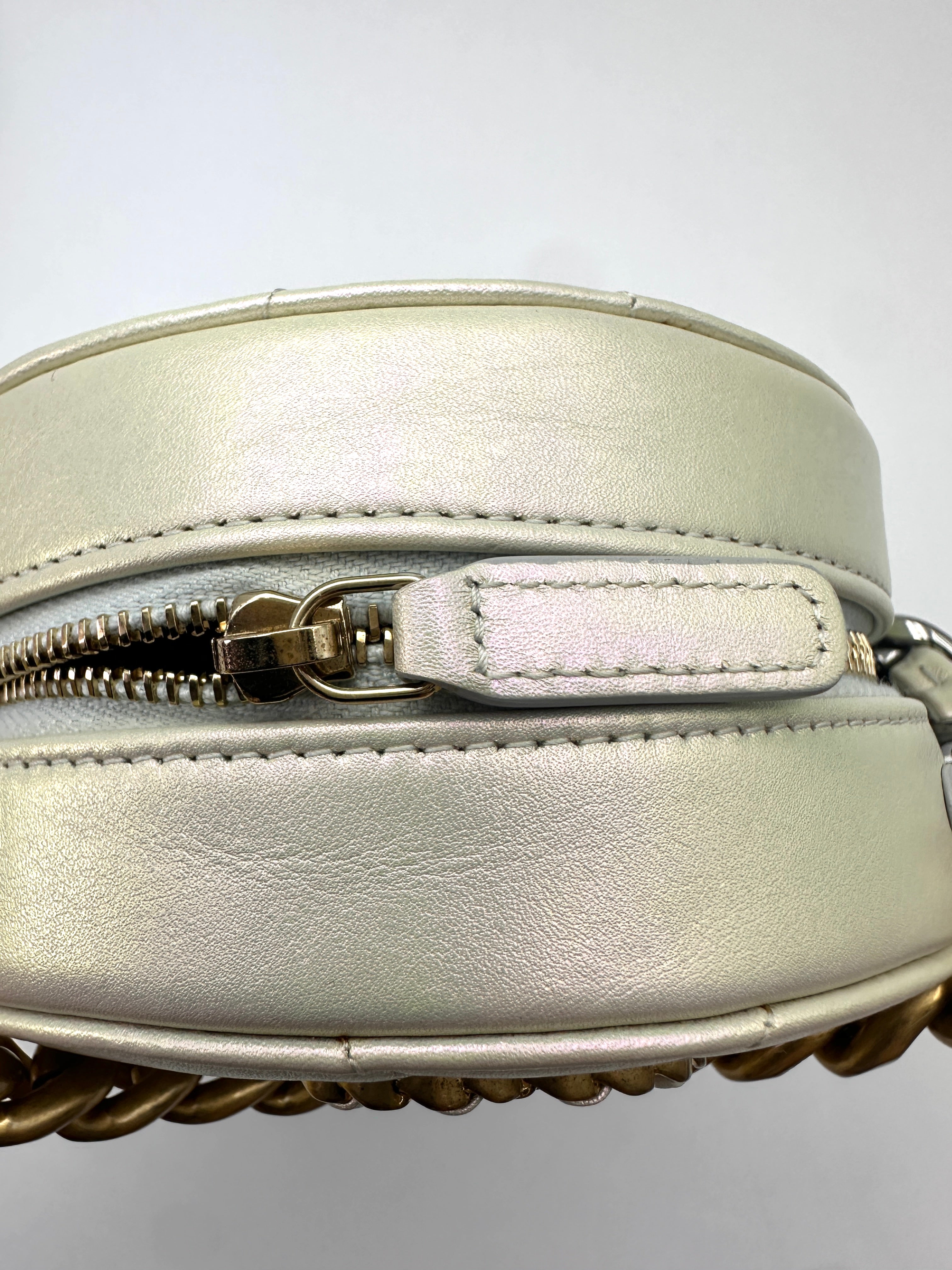 Chanel Iridescent White Quilted Leather Mini Round Clutch(30***65) CC2311
