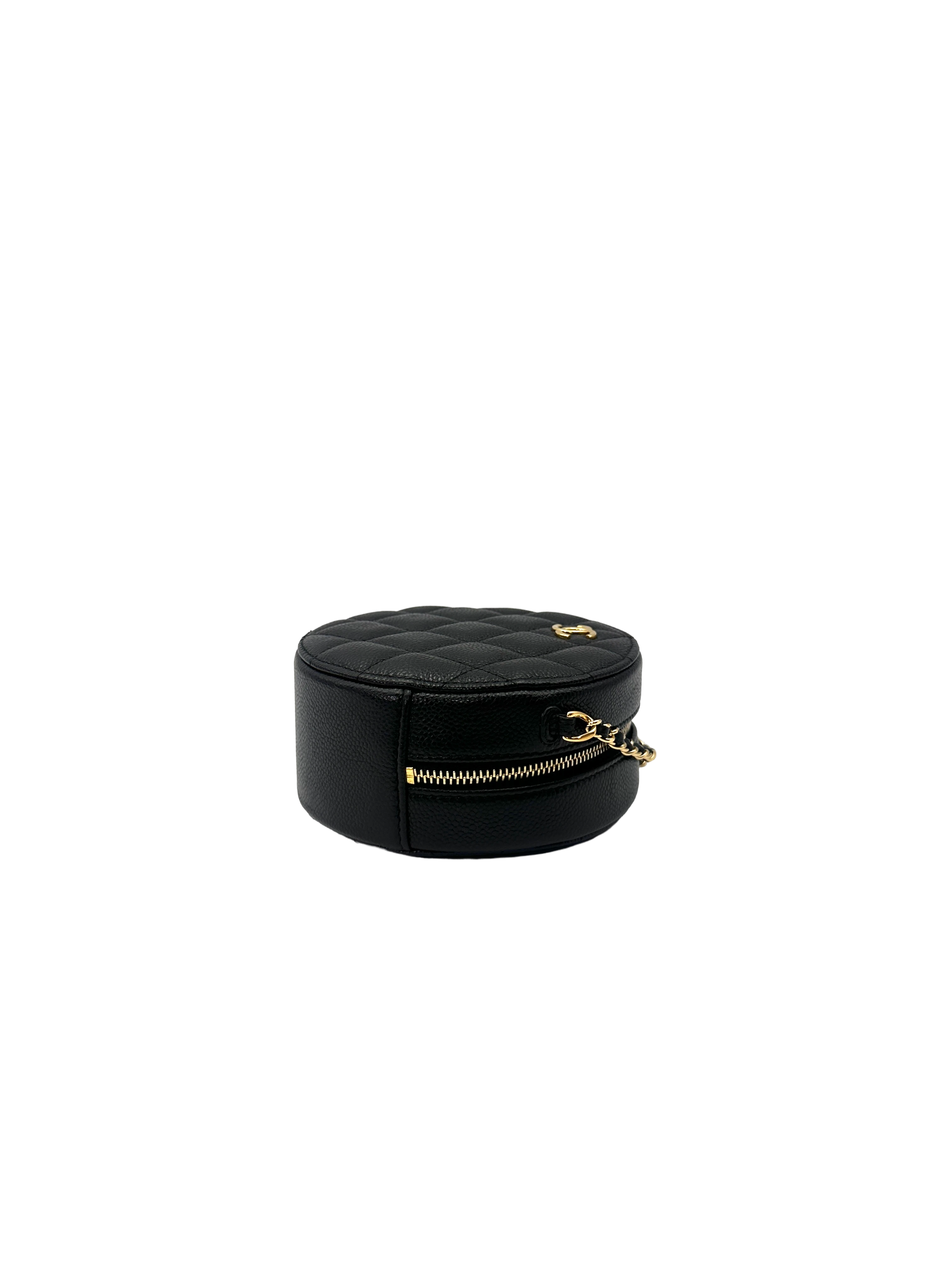 Chanel Black Quilted Leather Round Clutch(31***79) CC2315