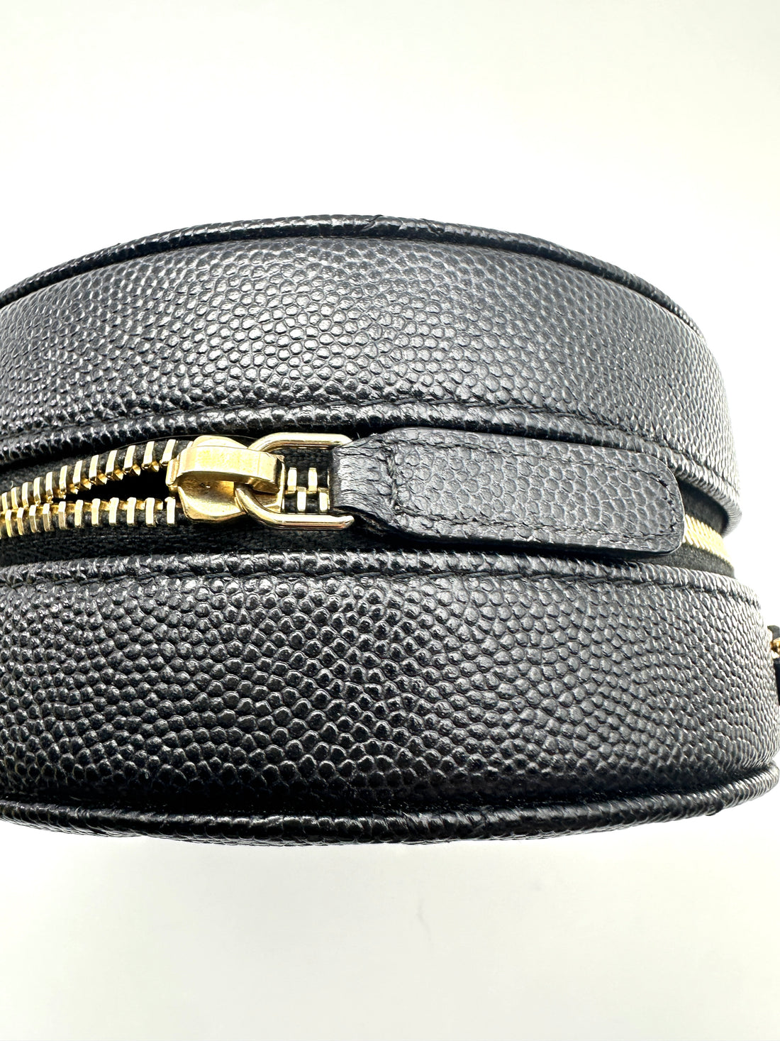 Chanel Black Quilted Leather Round Clutch(28***99) CC2316