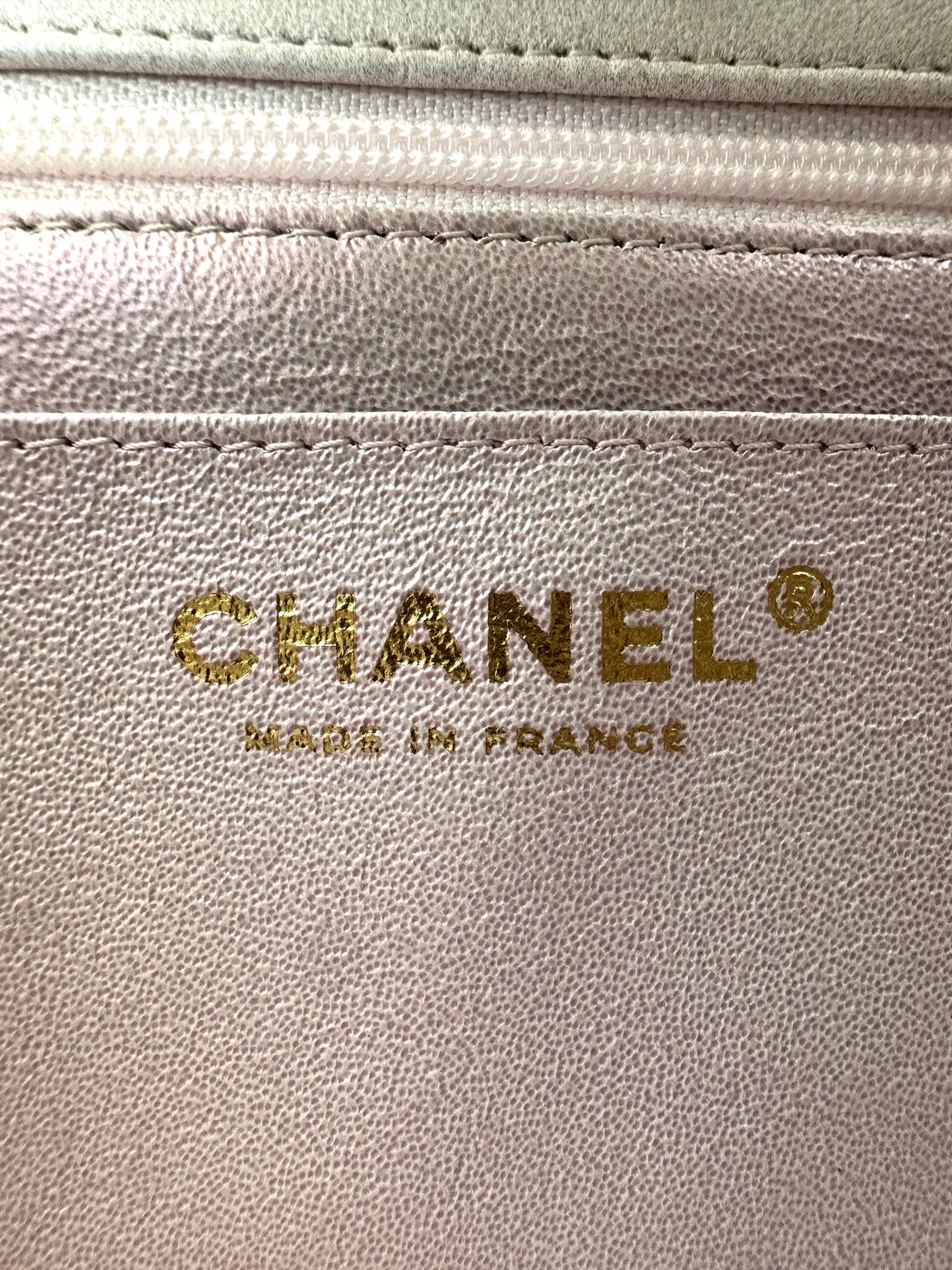 Chanel 21S Classic Flap White Quilted Lambskin Top Handle Bag(31***15) IRIS255