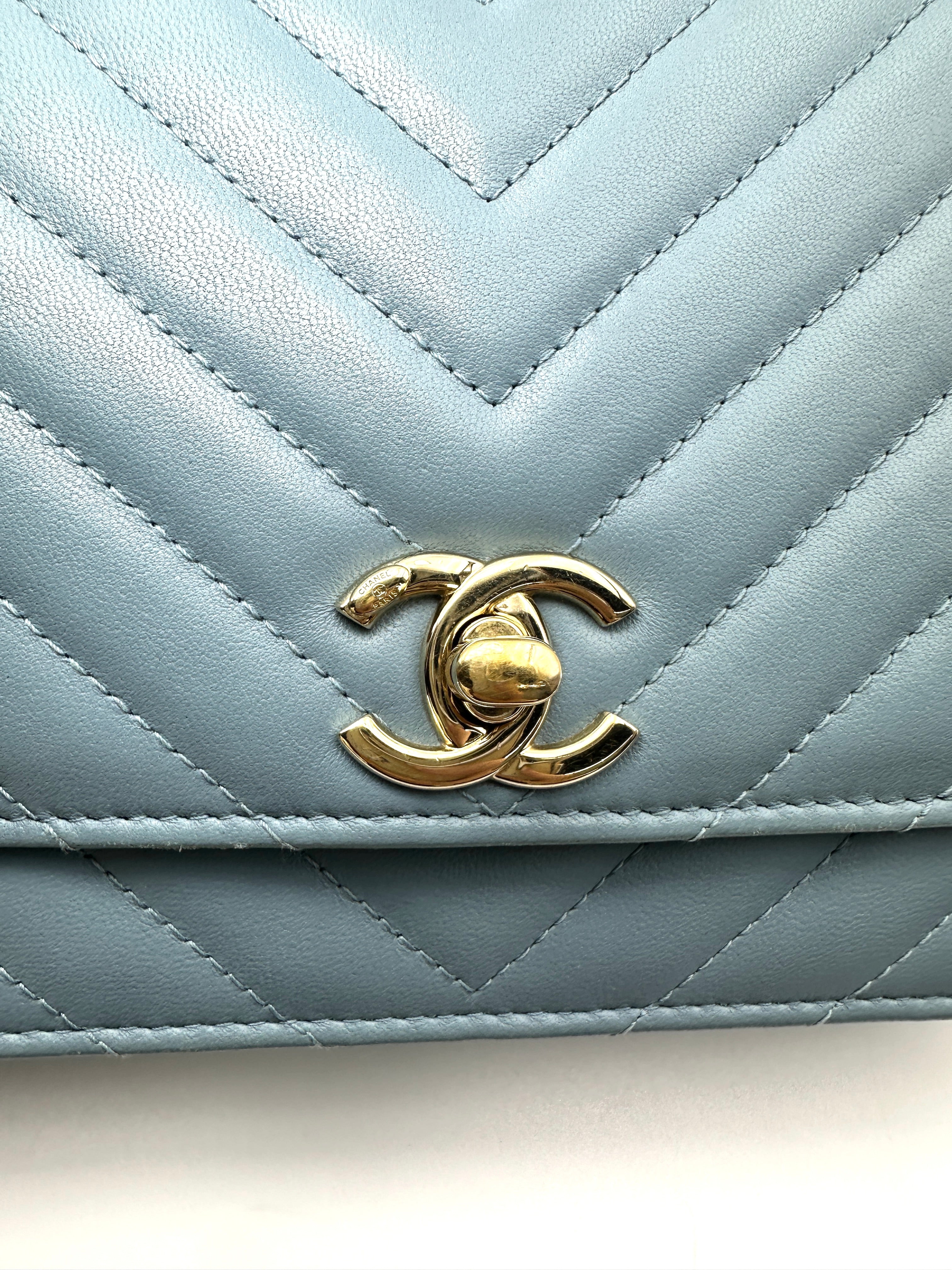 Chanel Trendy CC Blue Chevron Quilted Leather Wallet On Chain(25***45) CC2324