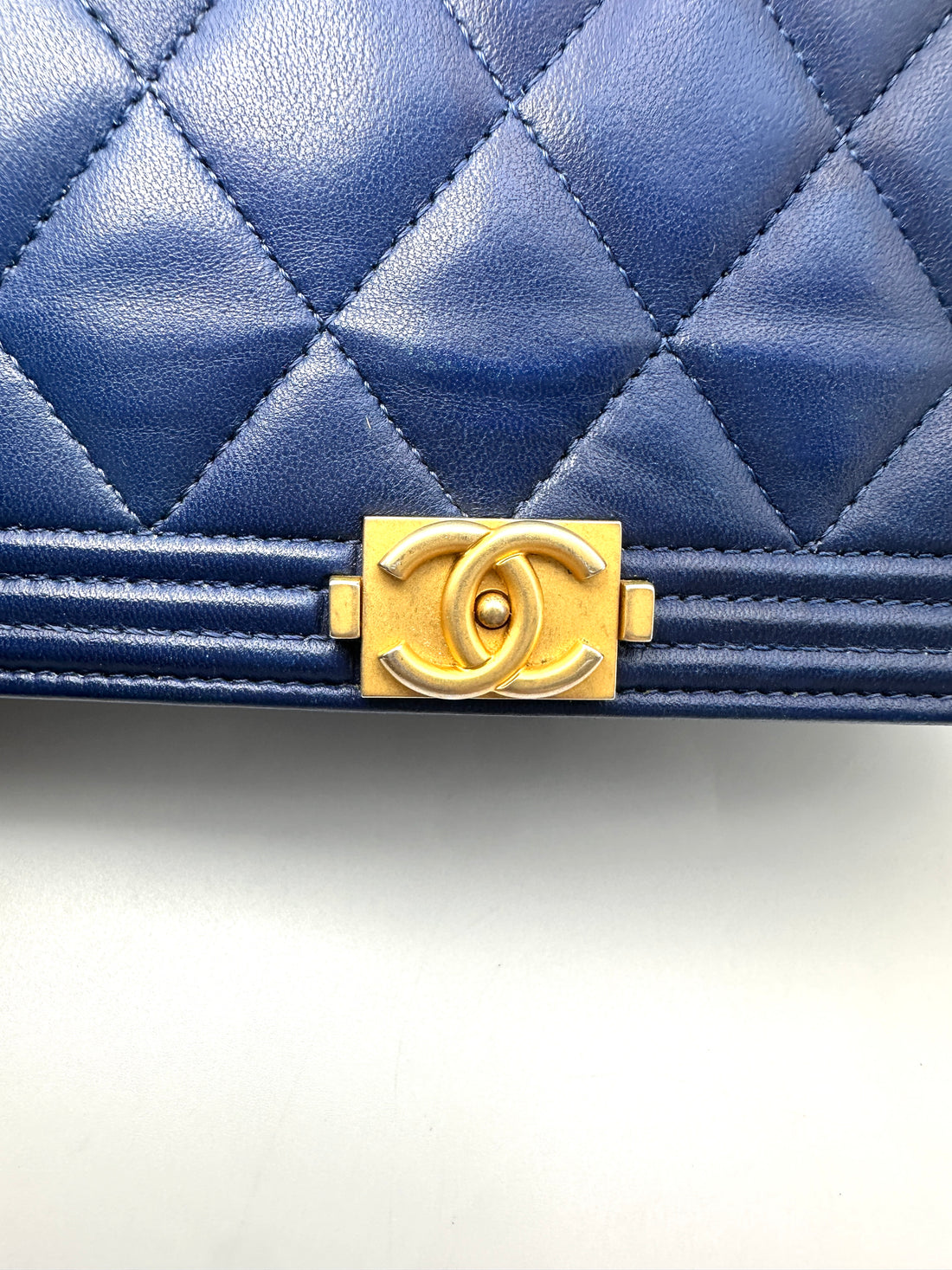 Chanel Navy Quilted Leather Wallet On Chain(25***77) CC2321