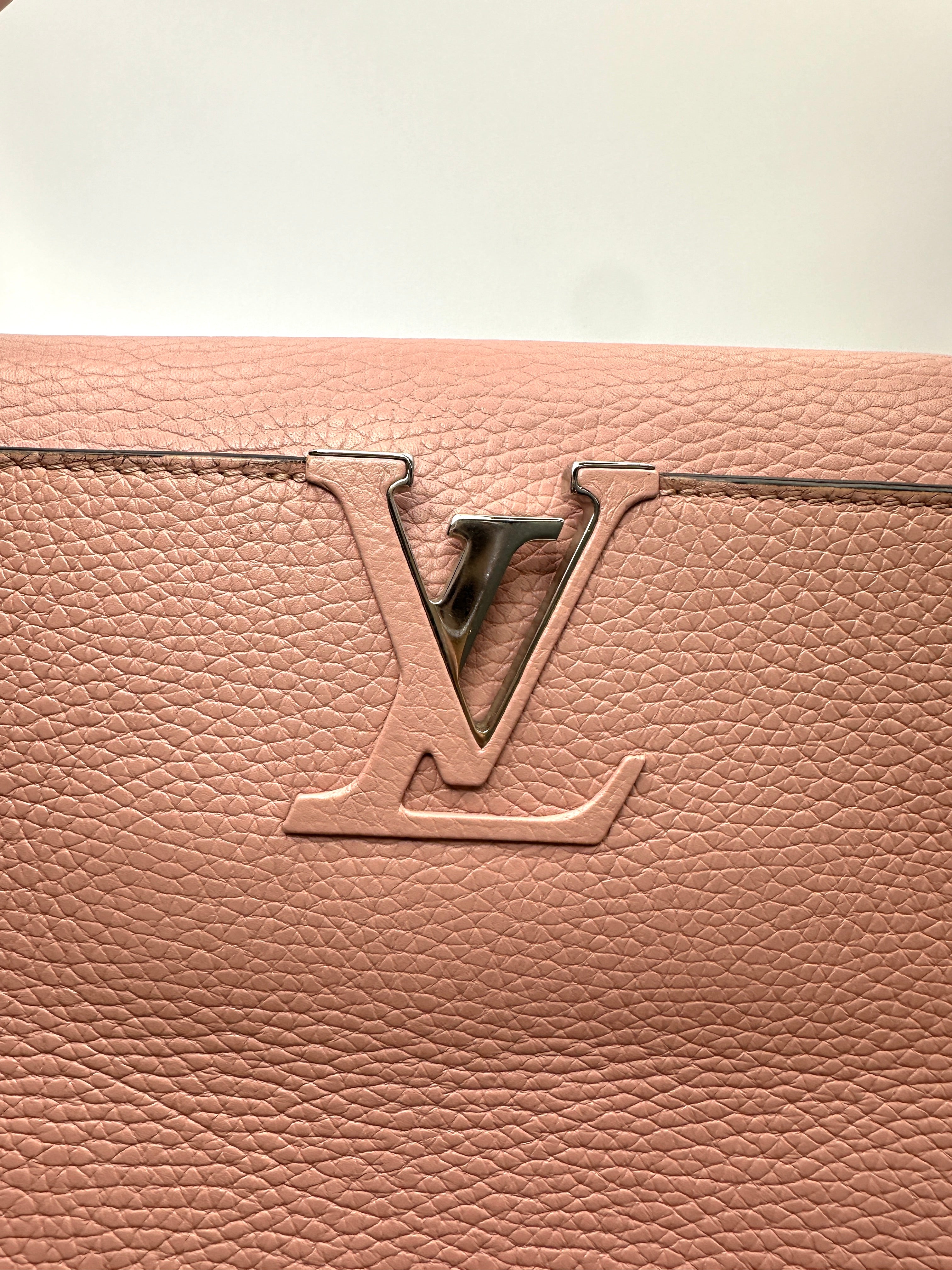 Louis Vuitton Capucines GM Pink Taurillon Leather Handle Bag LV3145