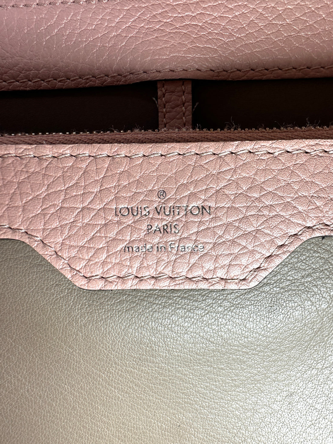 Louis Vuitton Capucines GM Pink Taurillon Leather Handle Bag LV3145