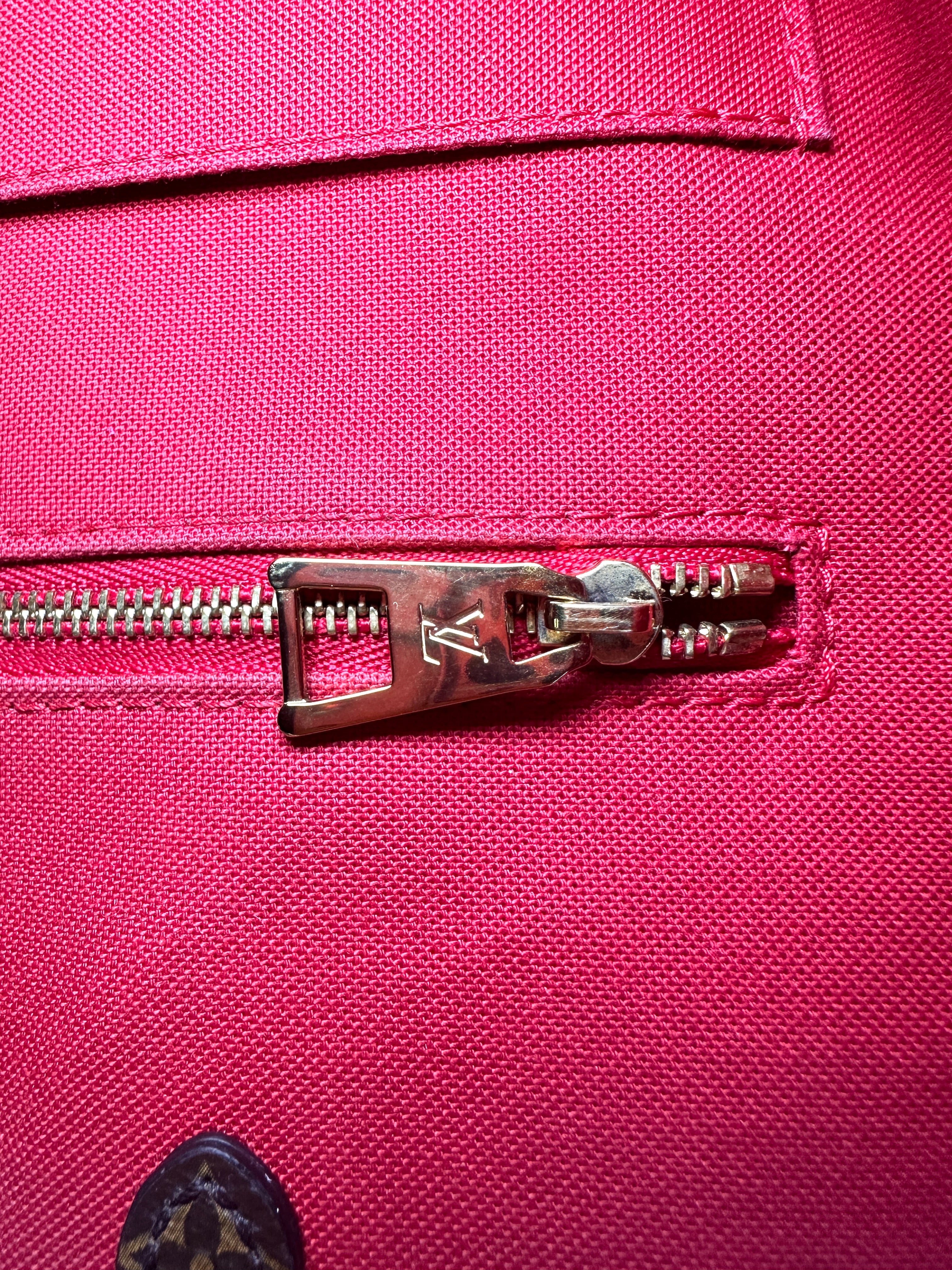 Louis Vuitton Onthego GM Monogram Canvas Handle Bag LV3152