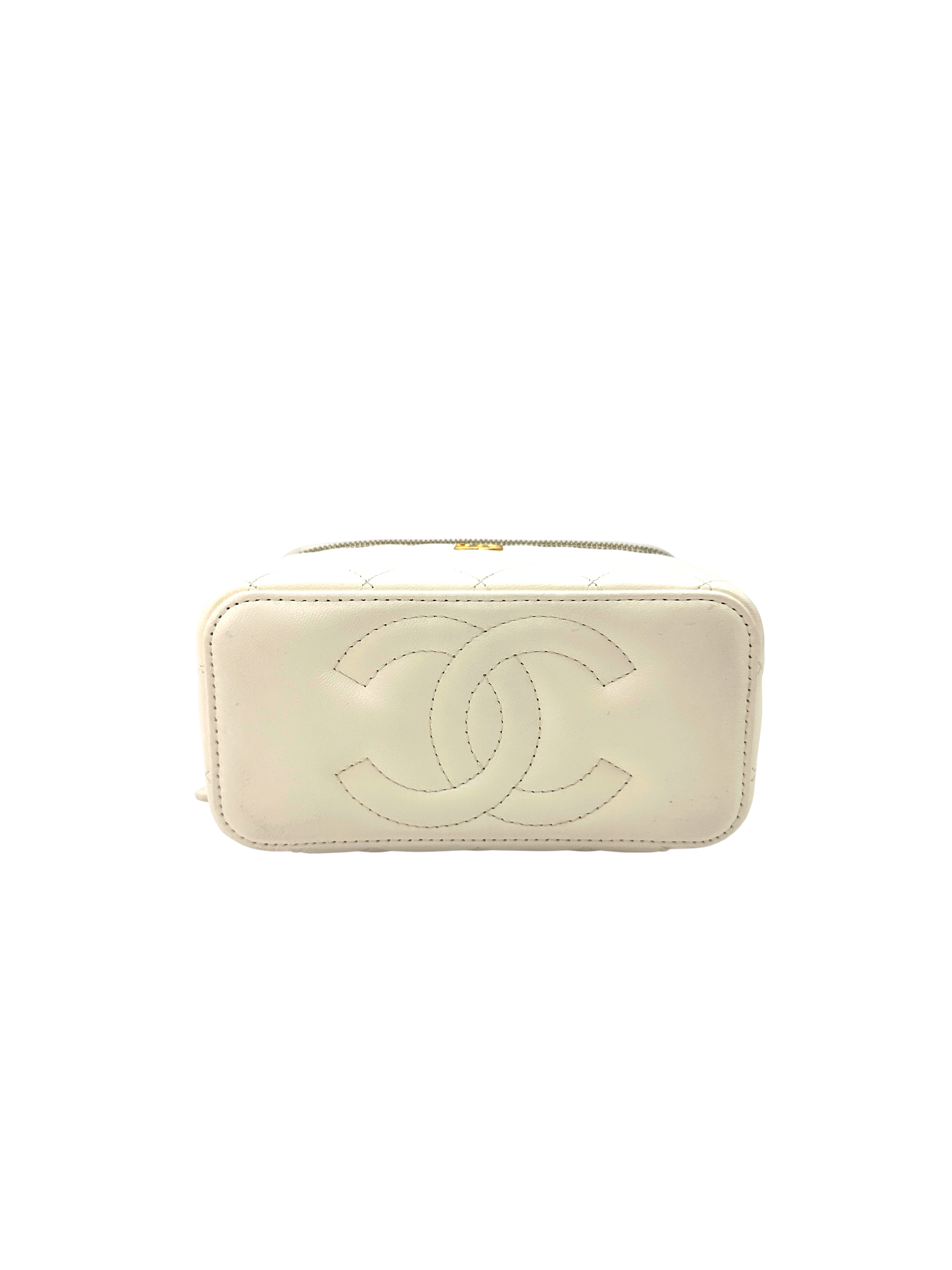 Chanel 22B White Quilted Lambskin Vanity Case(PJ***3E) CC2328