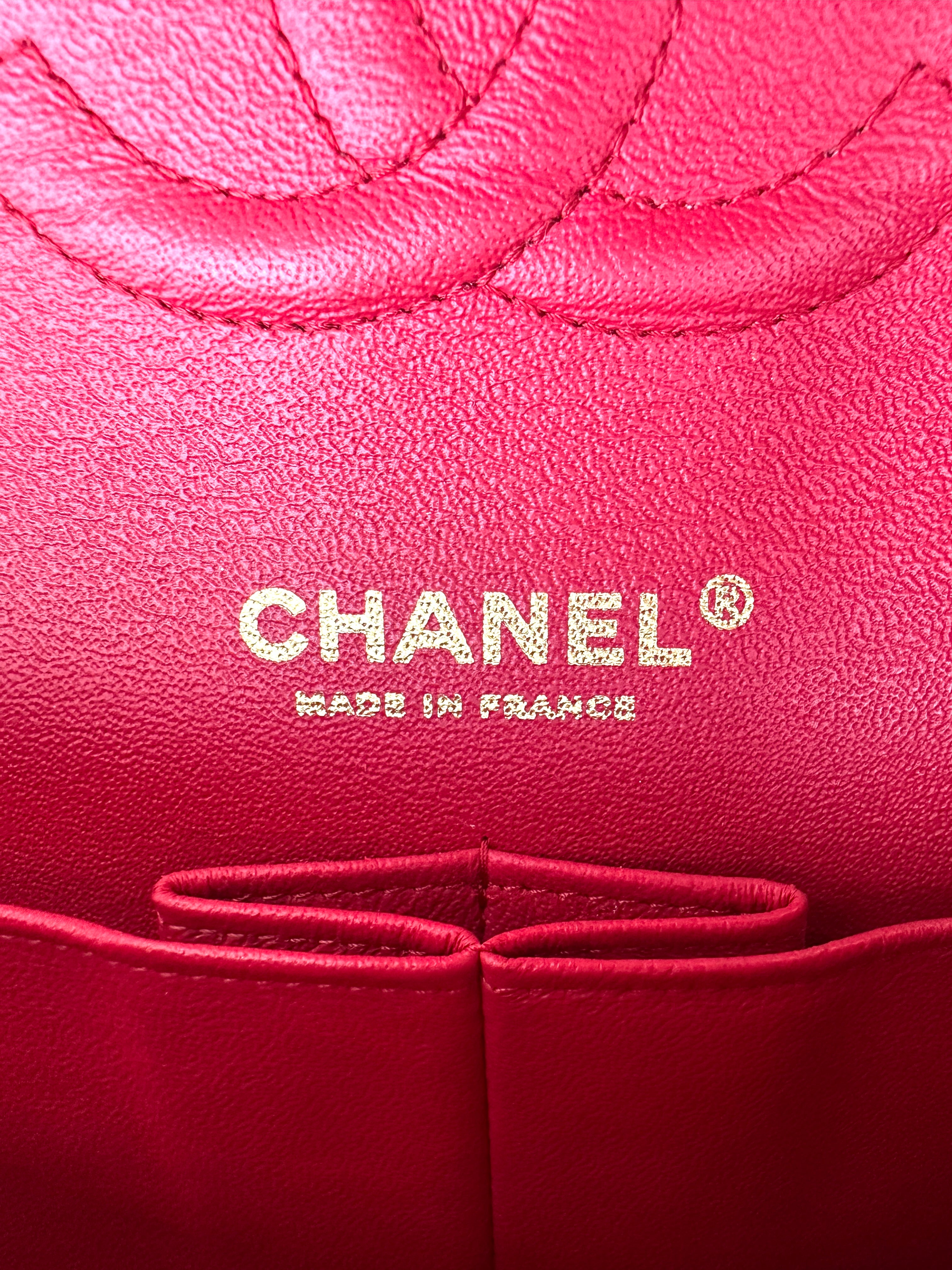 Chanel Classic Flap Red Quilted Lambskin Medium Size Shoulder Bag With Gold Buckle(21***72) CC2330