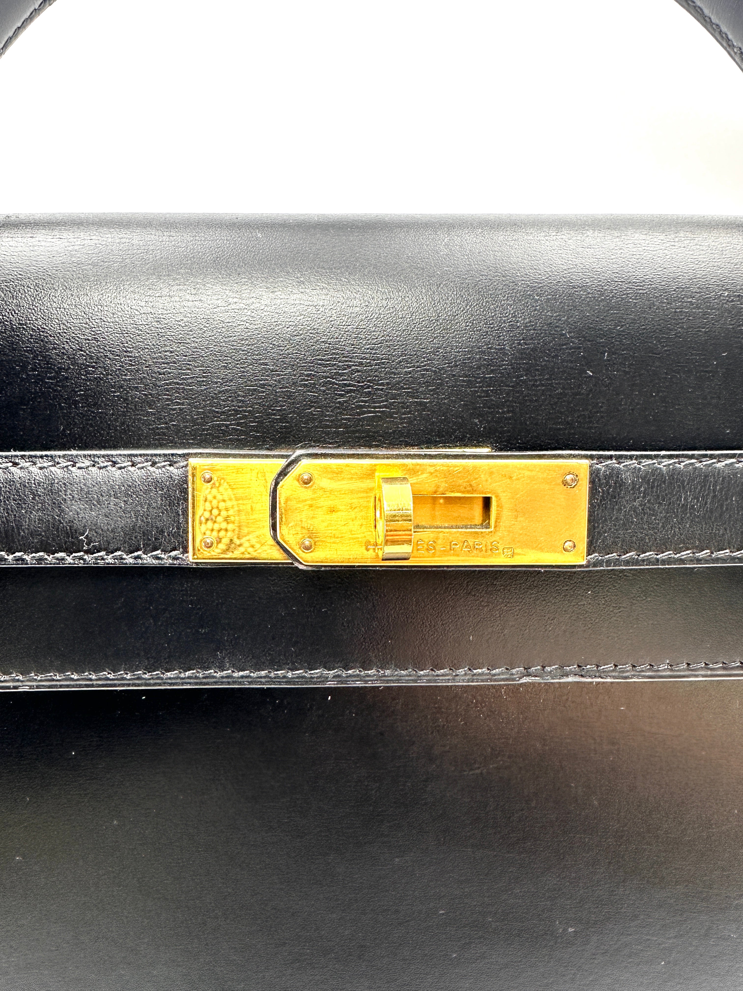 Hermes Kelly32 Black Leather Top Handle Bag With Gold Hardware HR133