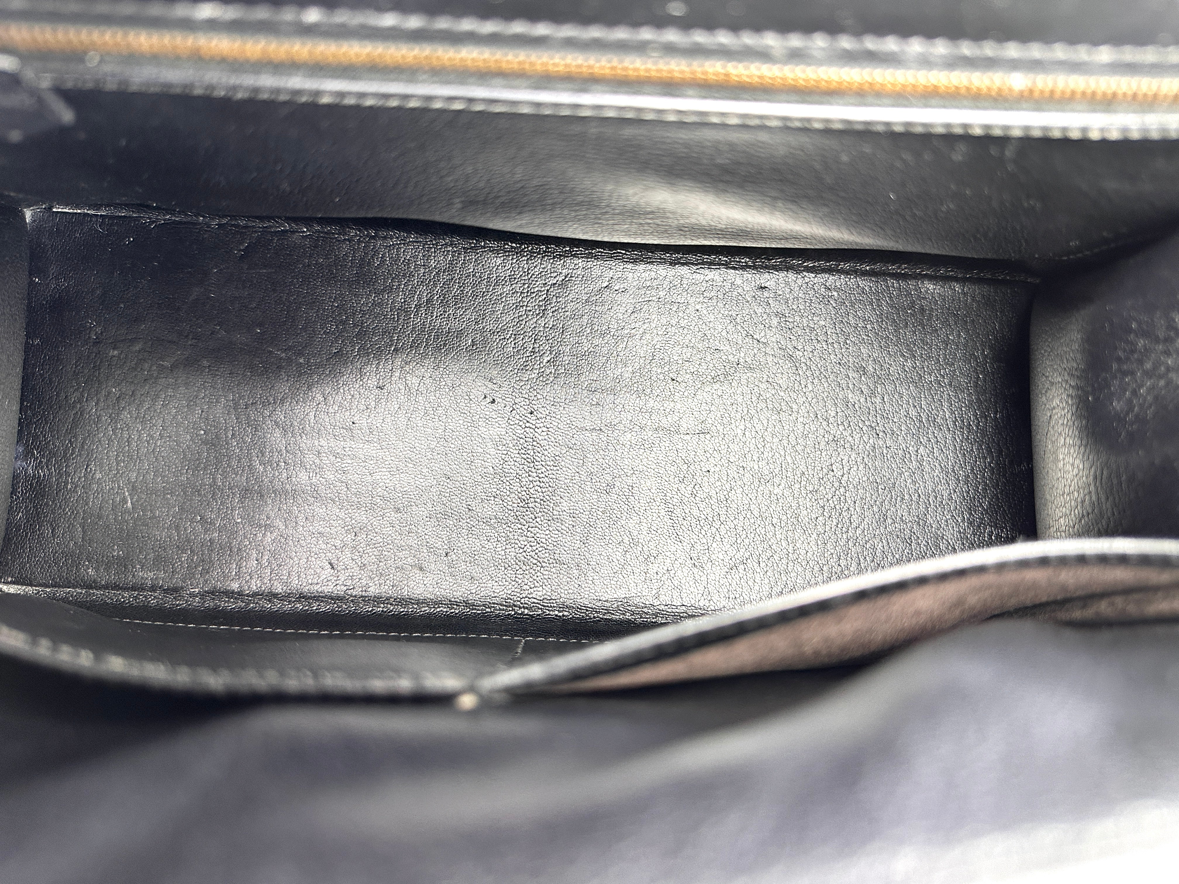 Hermes Kelly32 Black Leather Handle Bag With Gold Hardware HR135