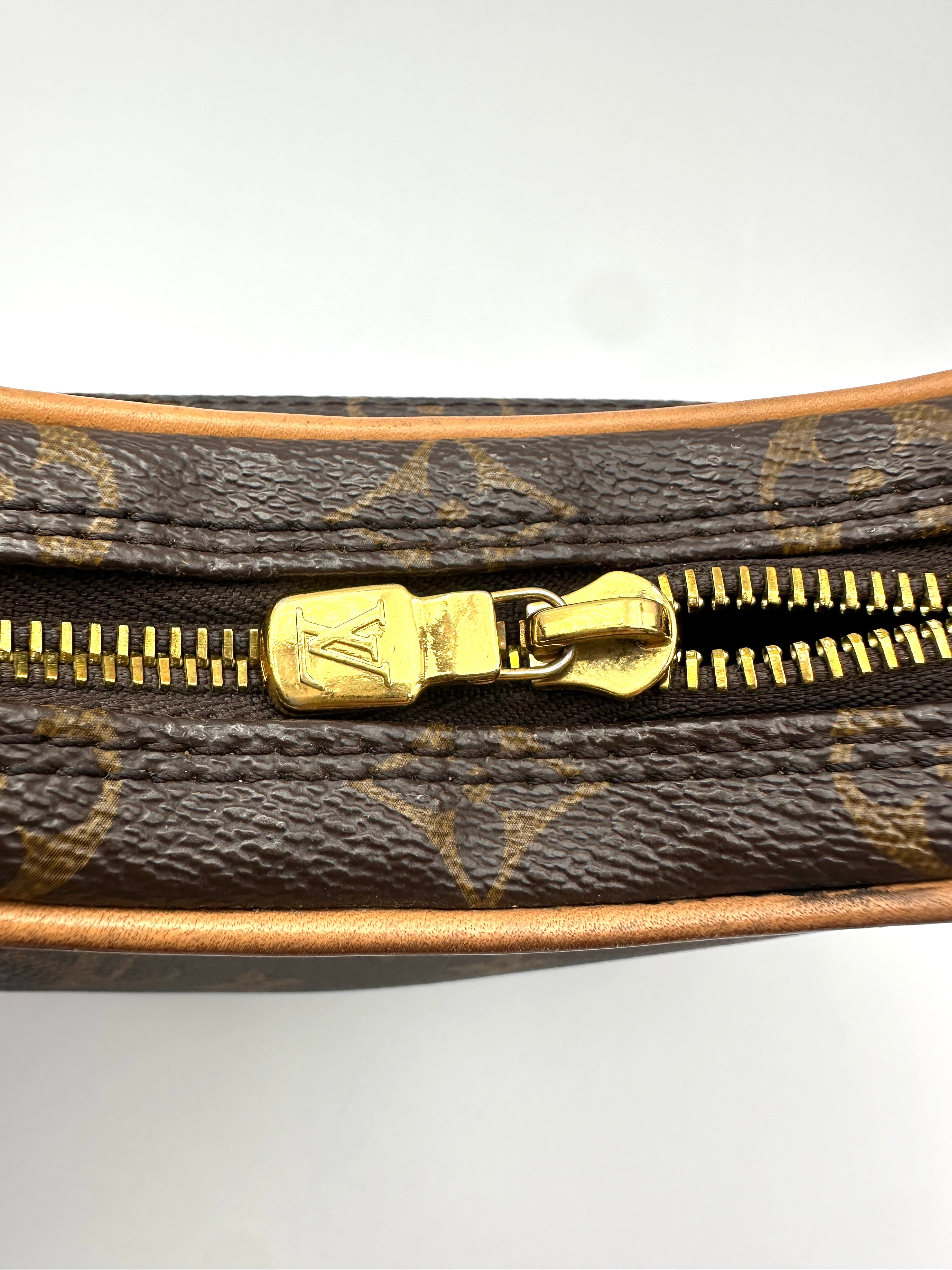 Louis Vuitton Loop Monogram Canvas Shoulder Bag LV3156