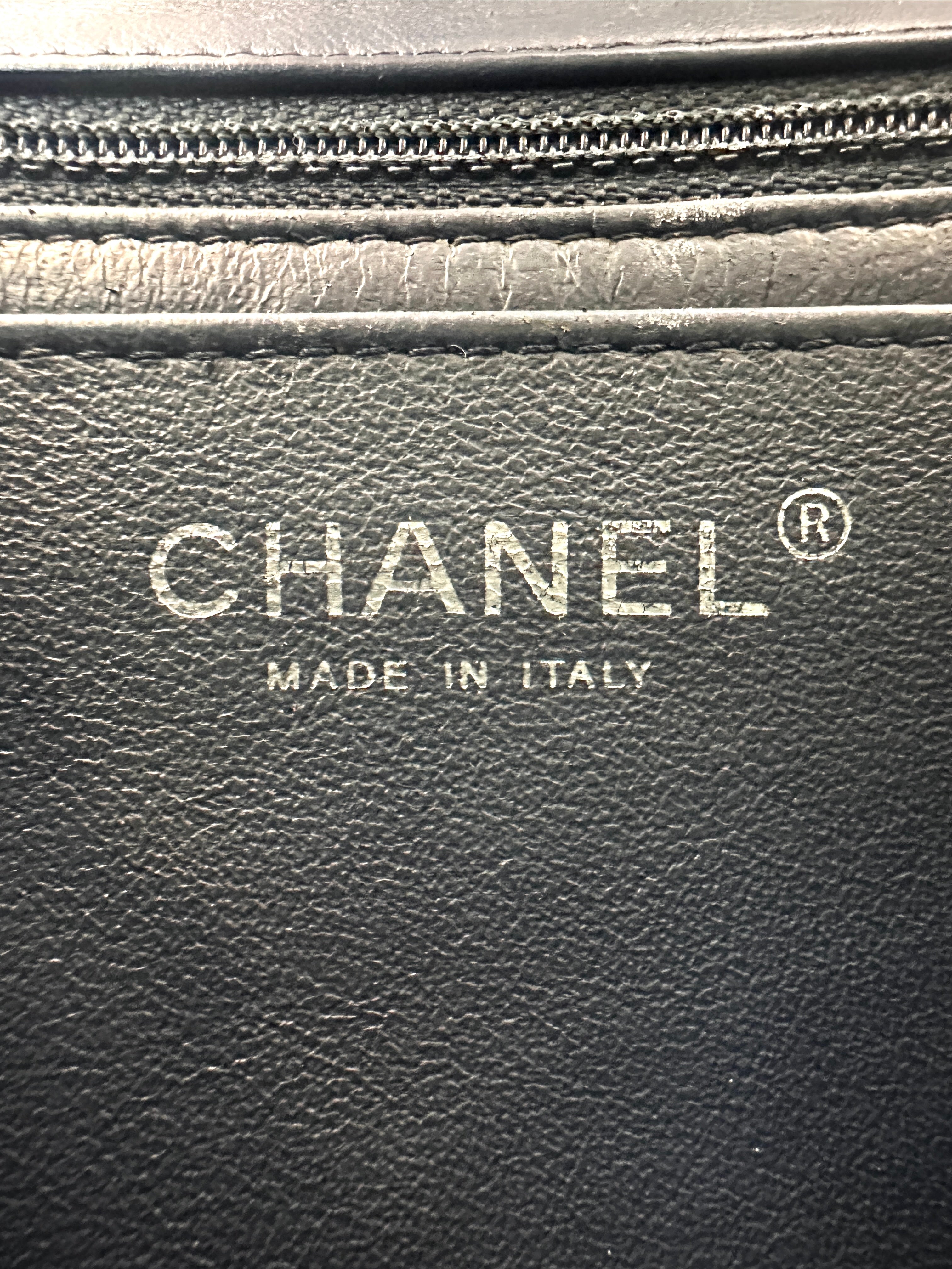 Chanel Classic Flap Navy Chevron Quilted Patent Leather Flap Bag(21***32) CC2336