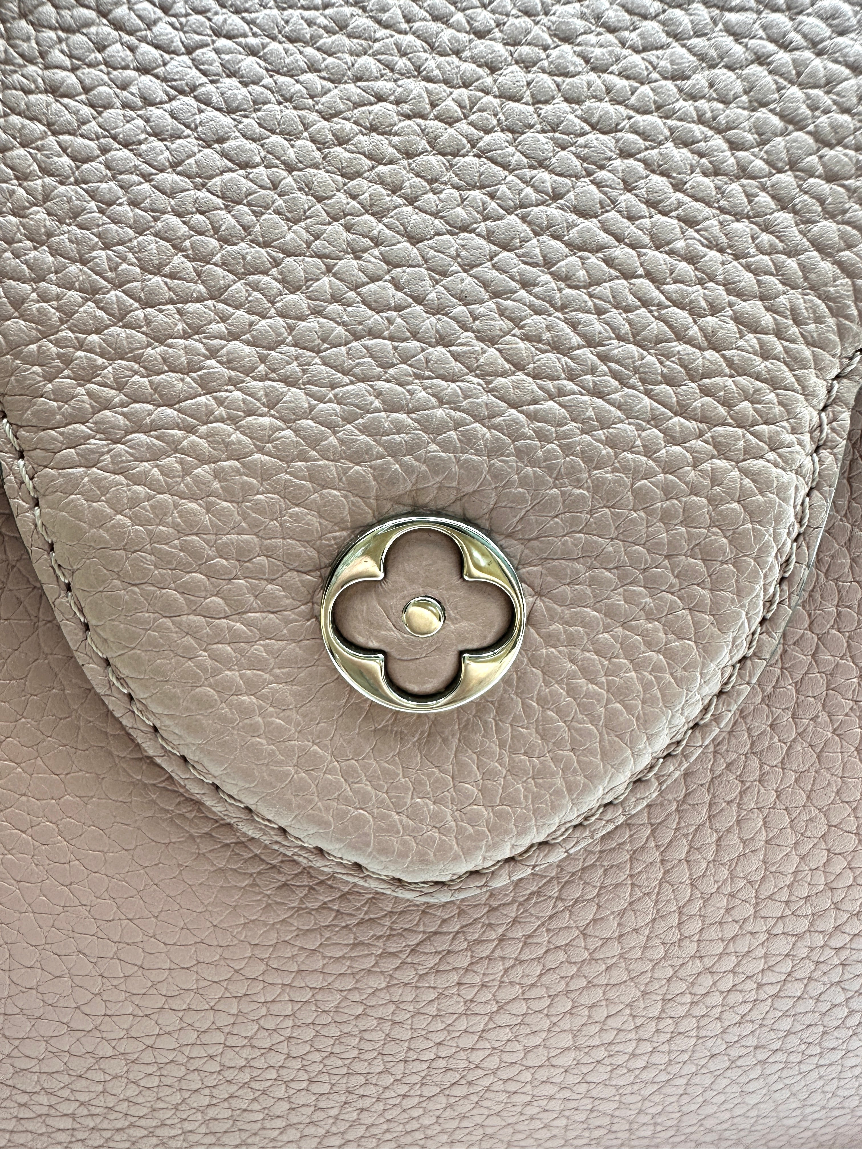 Louis Vuitton Capucines BB Pink Taurillon Leather Handle Bag LV3158