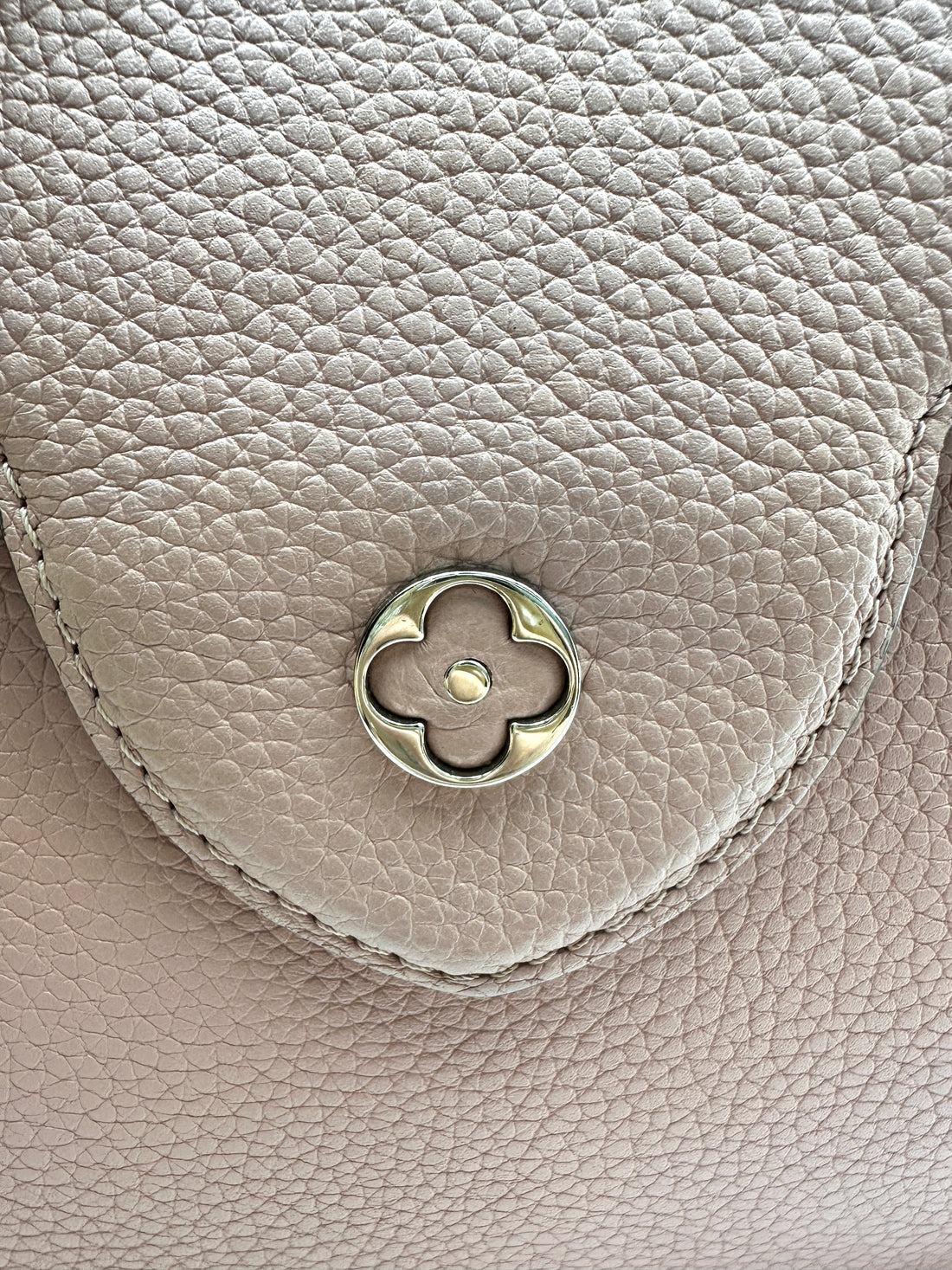 Louis Vuitton Capucines BB Pink Taurillon Leather Handle Bag LV3158