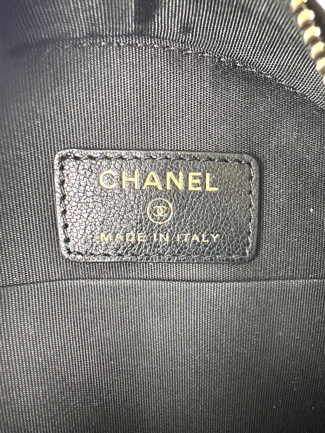Chanel 19Bag Black Quilted Leather Round Clutch(28***57) CC2338