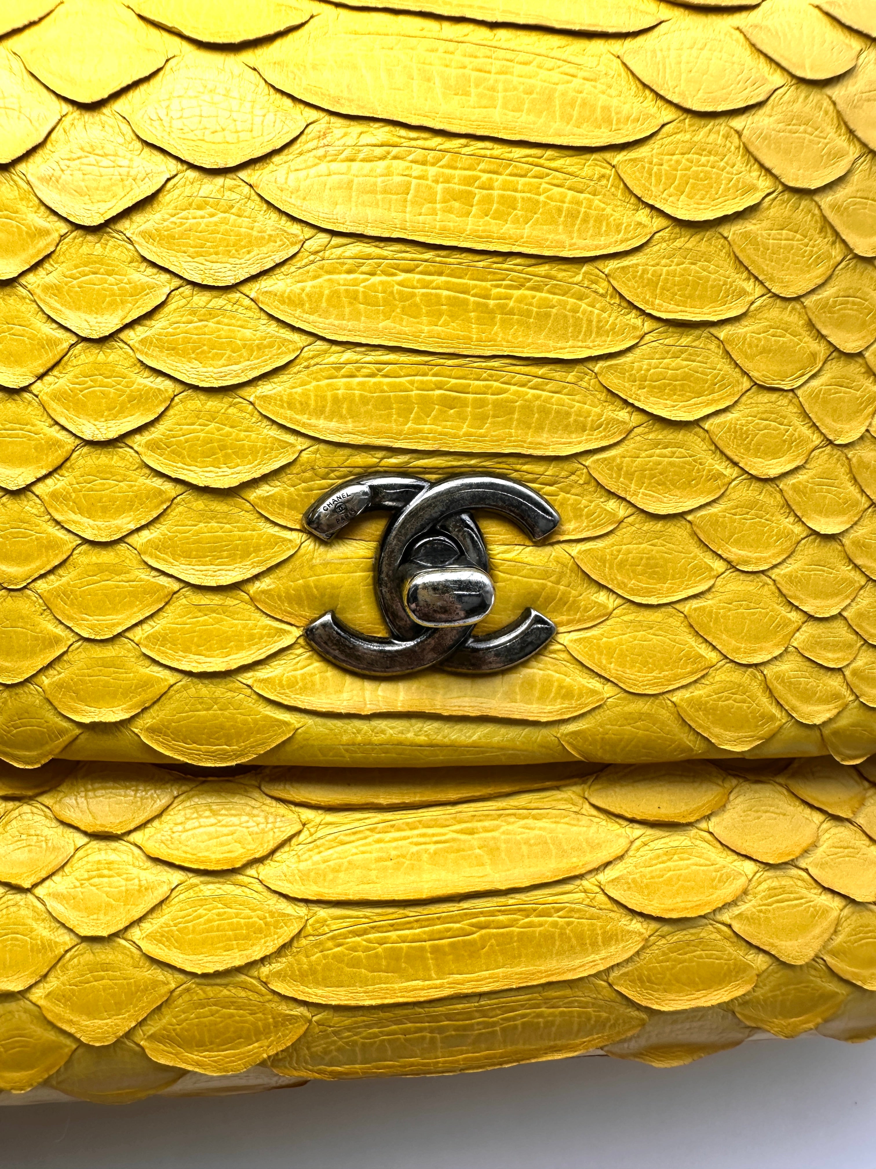 Chanel CoCo Handle Yellow Python Leather Shoulder Bag(22***10) CC2371