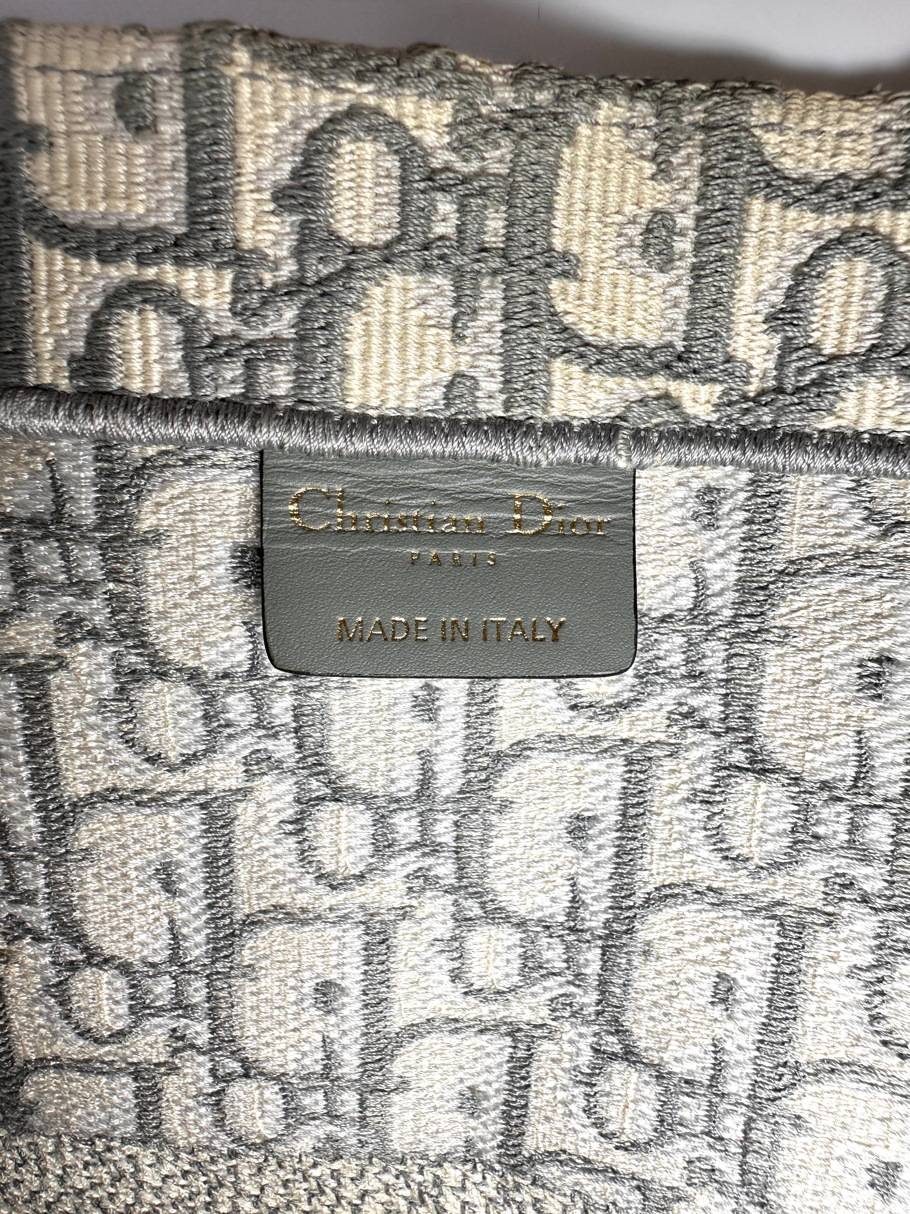 Christian Dior Oblique Embroidered Canvas Book Tote Bag DR842