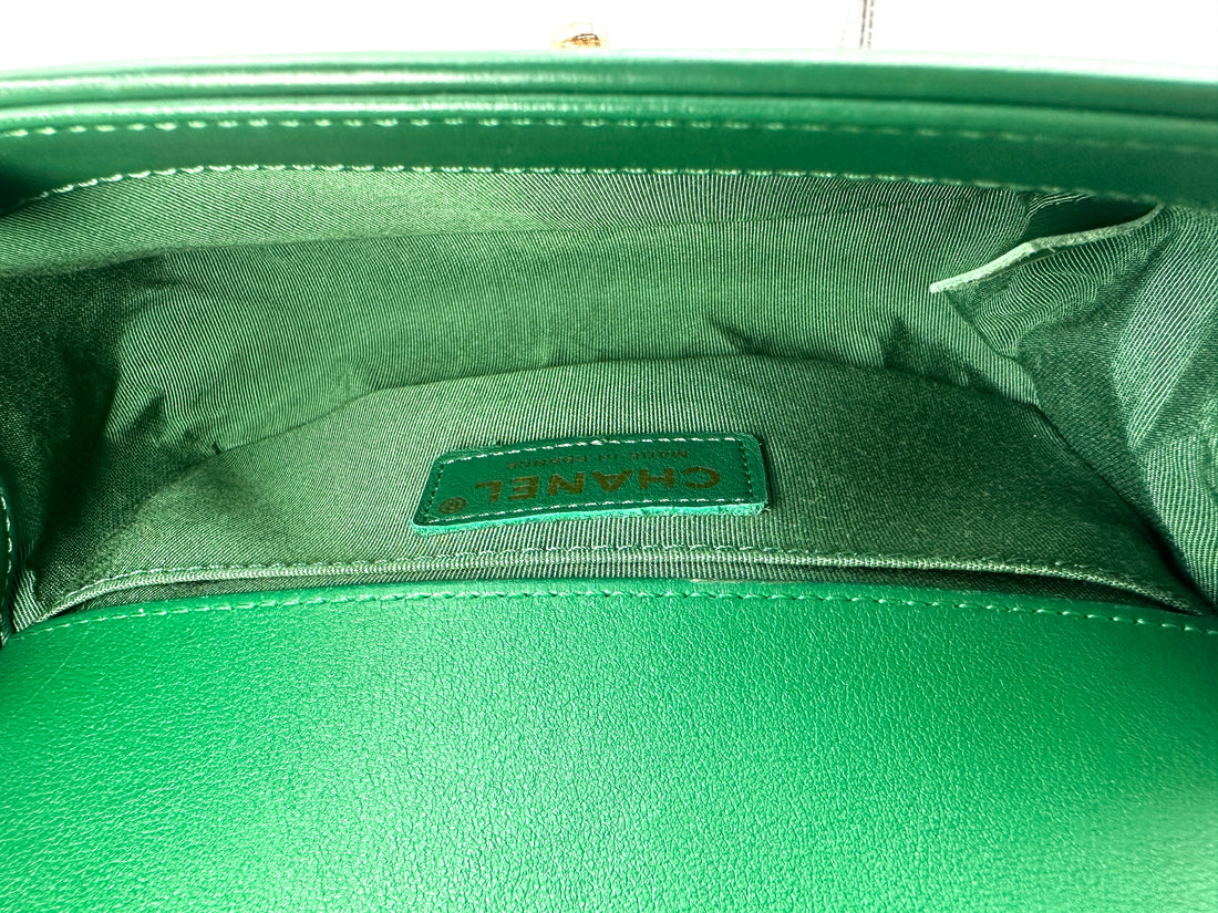 Chanel LeBoy Green Woven Knit Small Size Flap Bag With Gold Buckle(26***44) CC2344