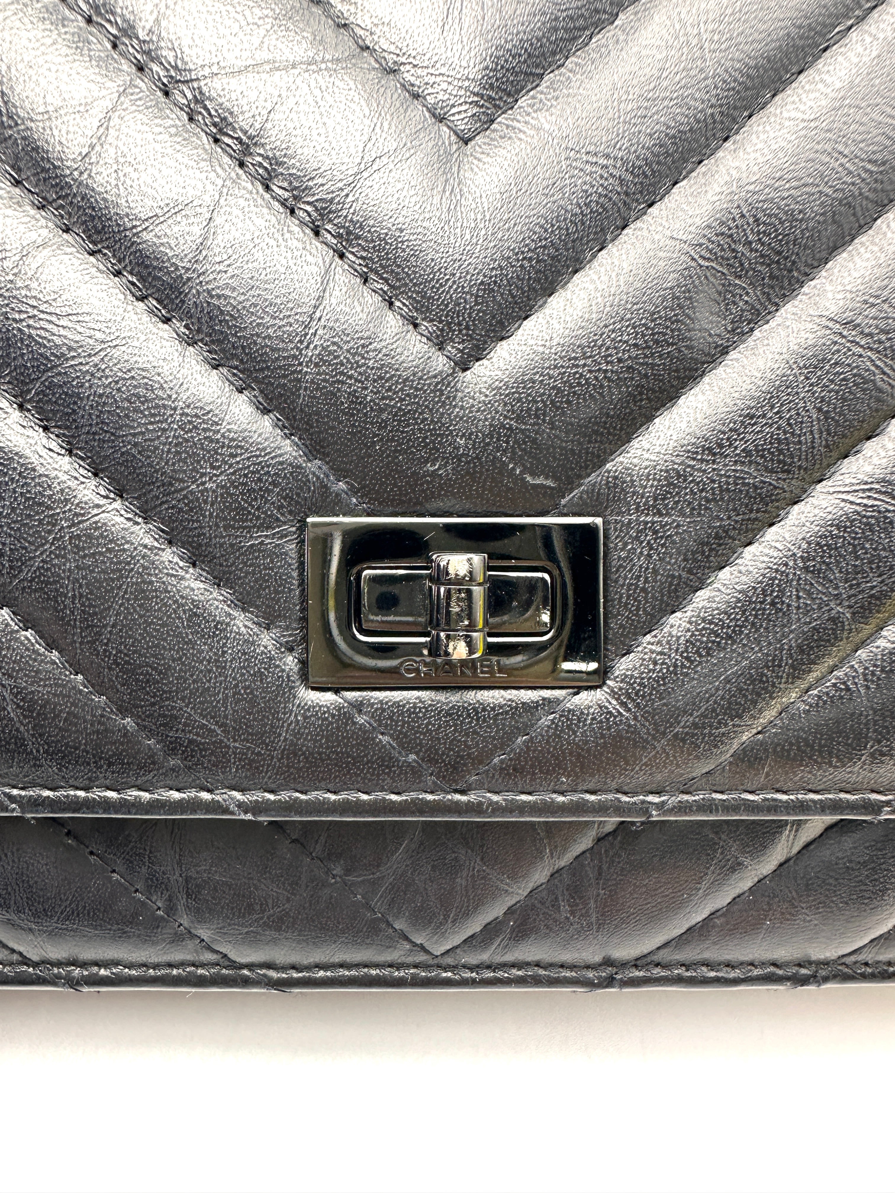 Chanel So Black Chevron Quilted Leather Wallet On Chain(30***95) CC2346