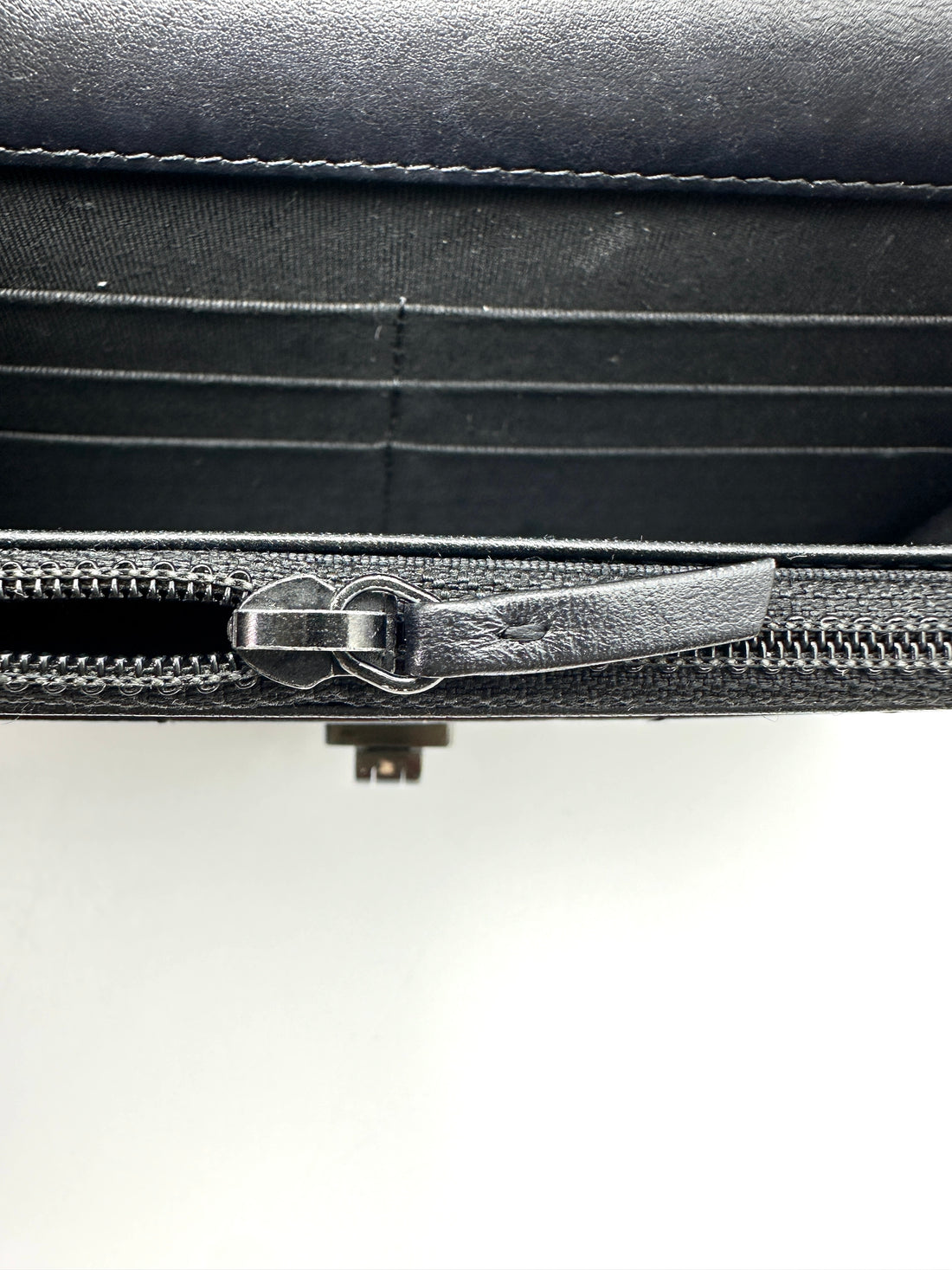 Chanel So Black Chevron Quilted Leather Wallet On Chain(30***95) CC2346