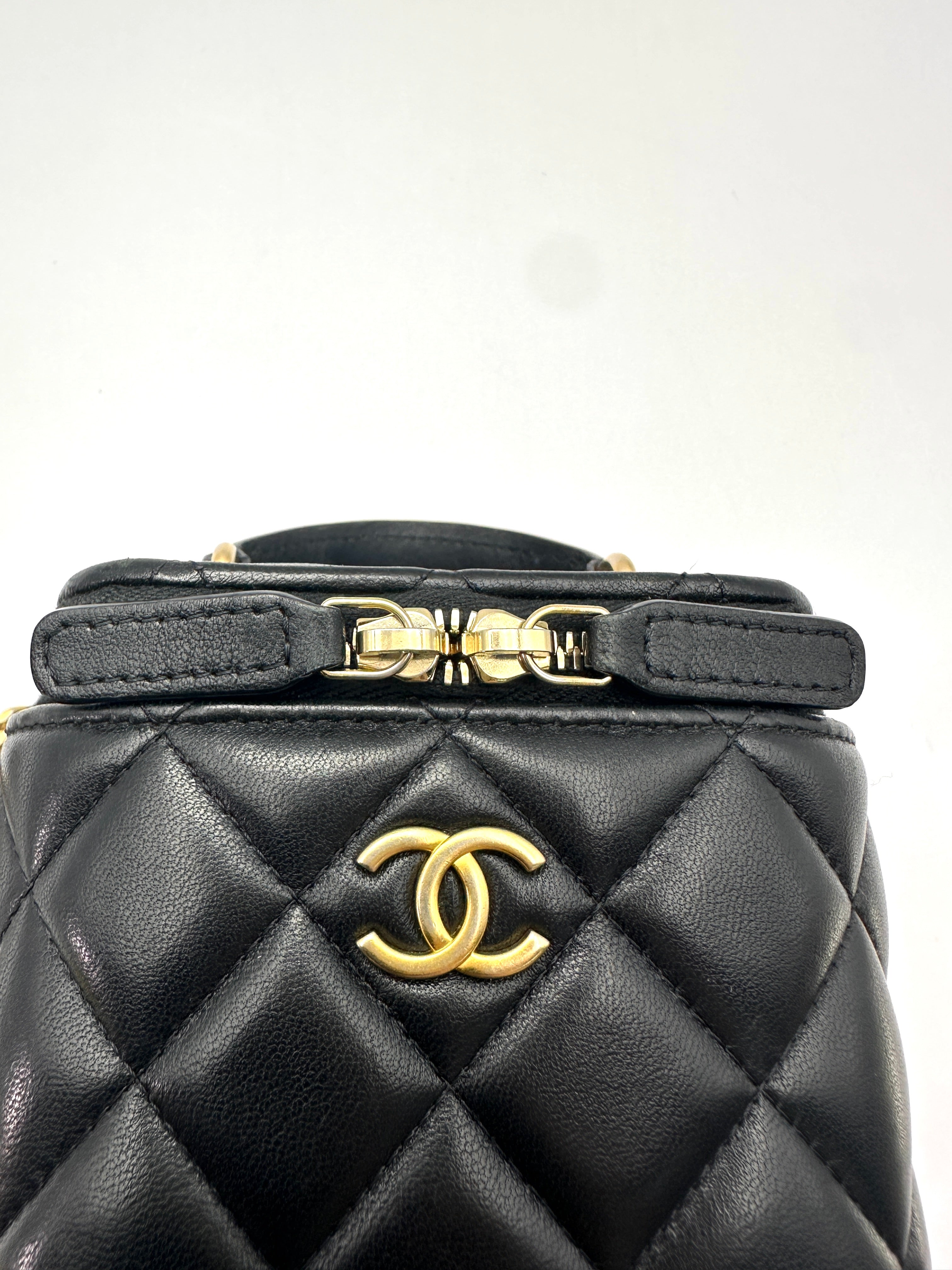 Chanel Black Quilted Leather Top Handle Vanity Case(K7***5K) CC2359