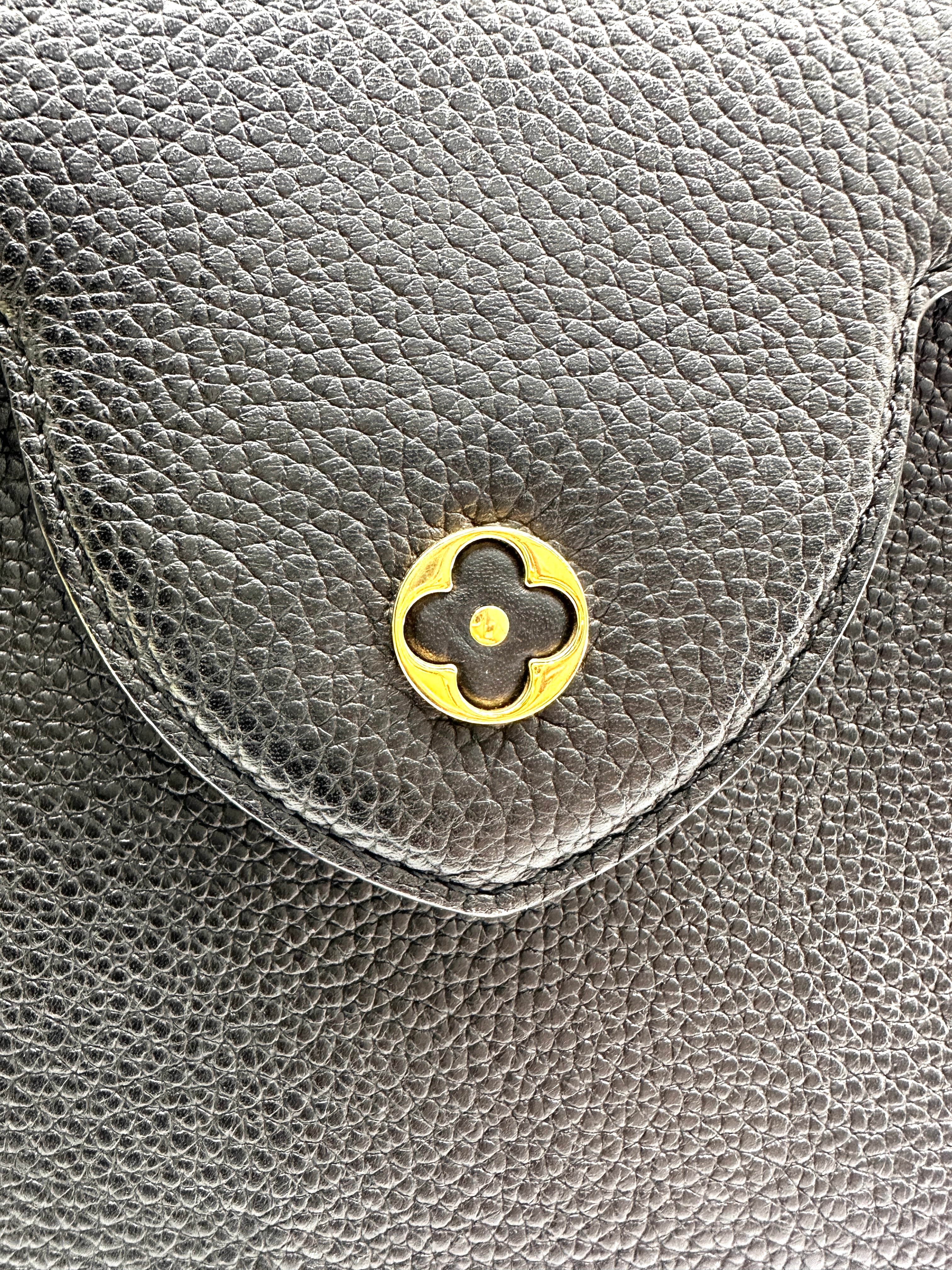 Louis Vuitton Capucines MM Black Taurillon Leather Handle Bag With Gold Studs LV3160