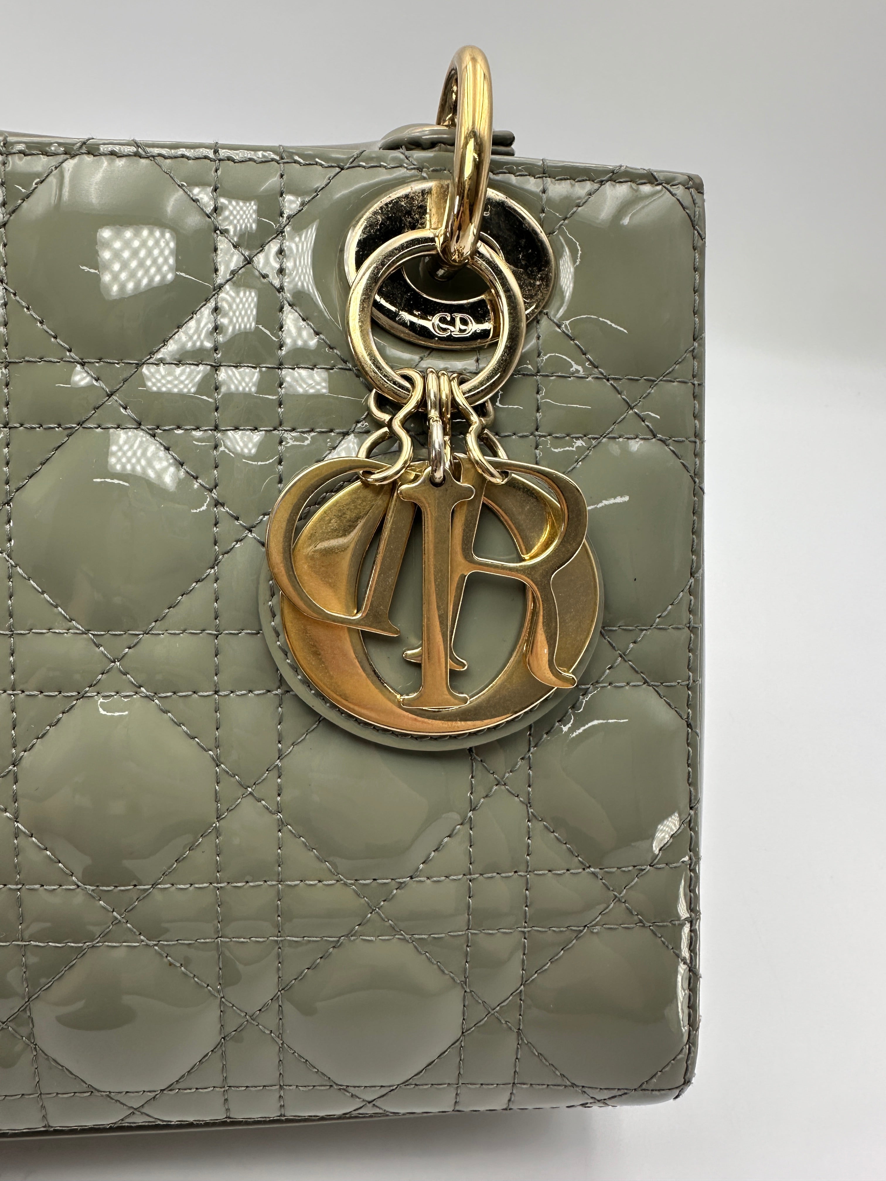 Christian Dior Lady Dior Grey Cannage Patent Leather Handle Bag DR844