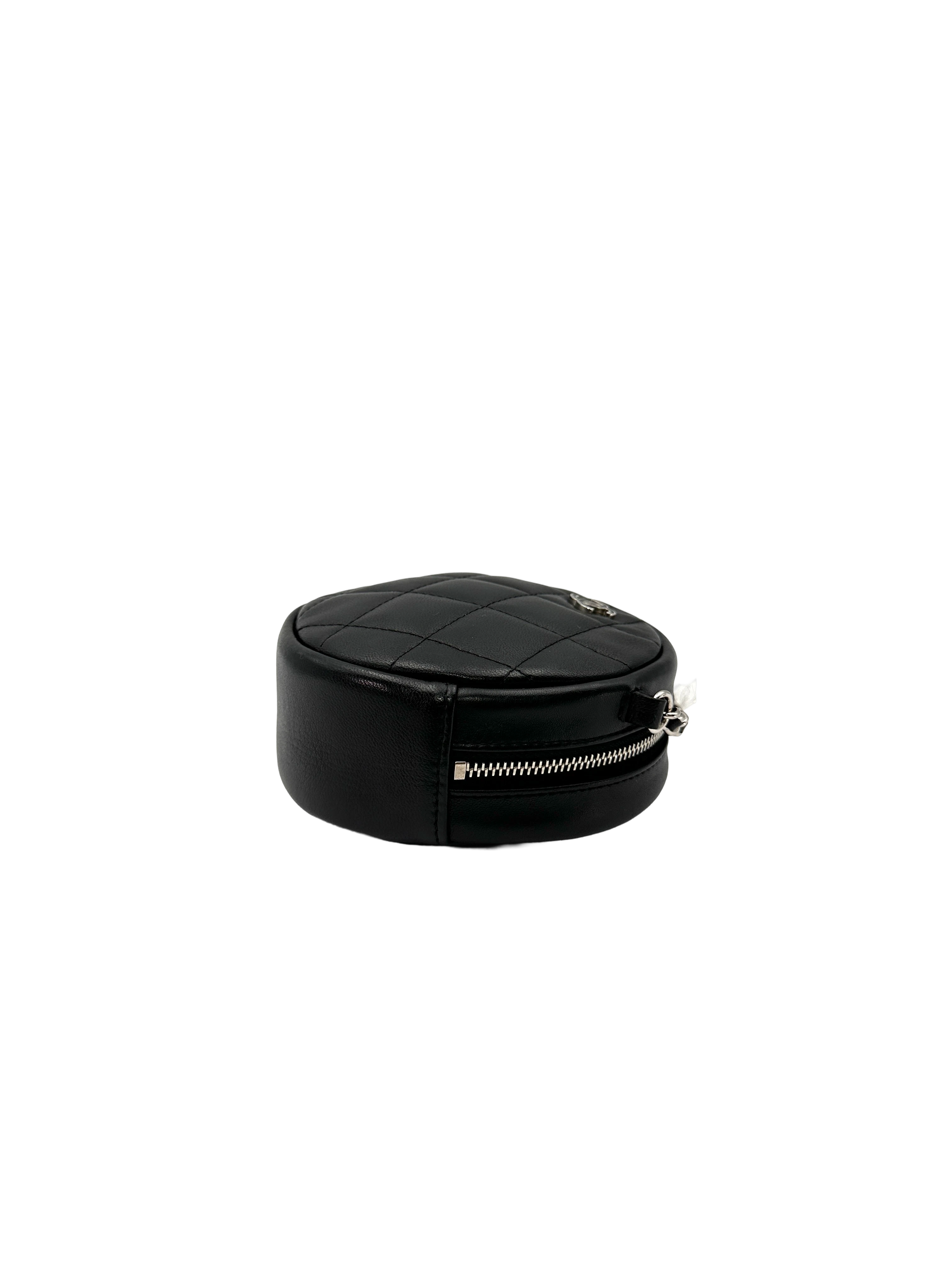 Chanel 19Bag Black Quilted Leather Round Clutch(28***57) CC2338