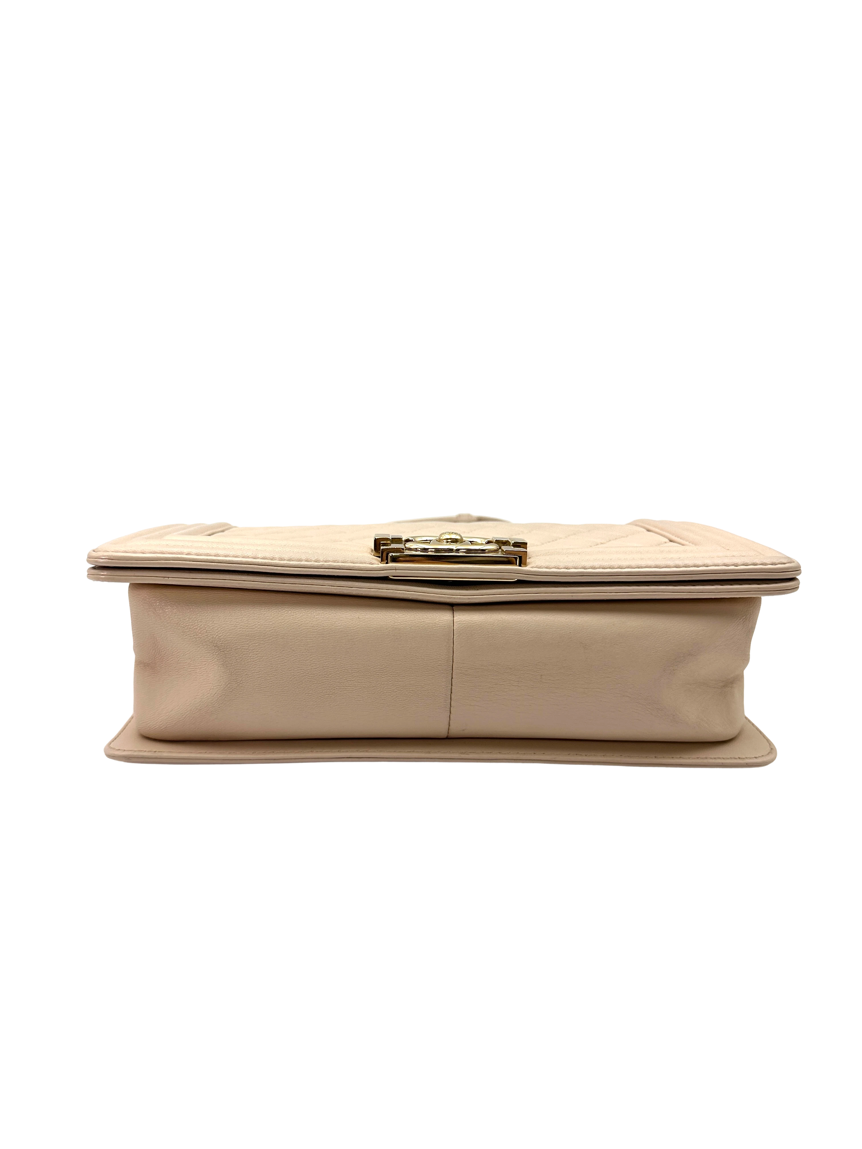 Chanel LeBoy White Quilted Leather Medium Size Flap Bag With Gold Buckle(24***87) CC2367